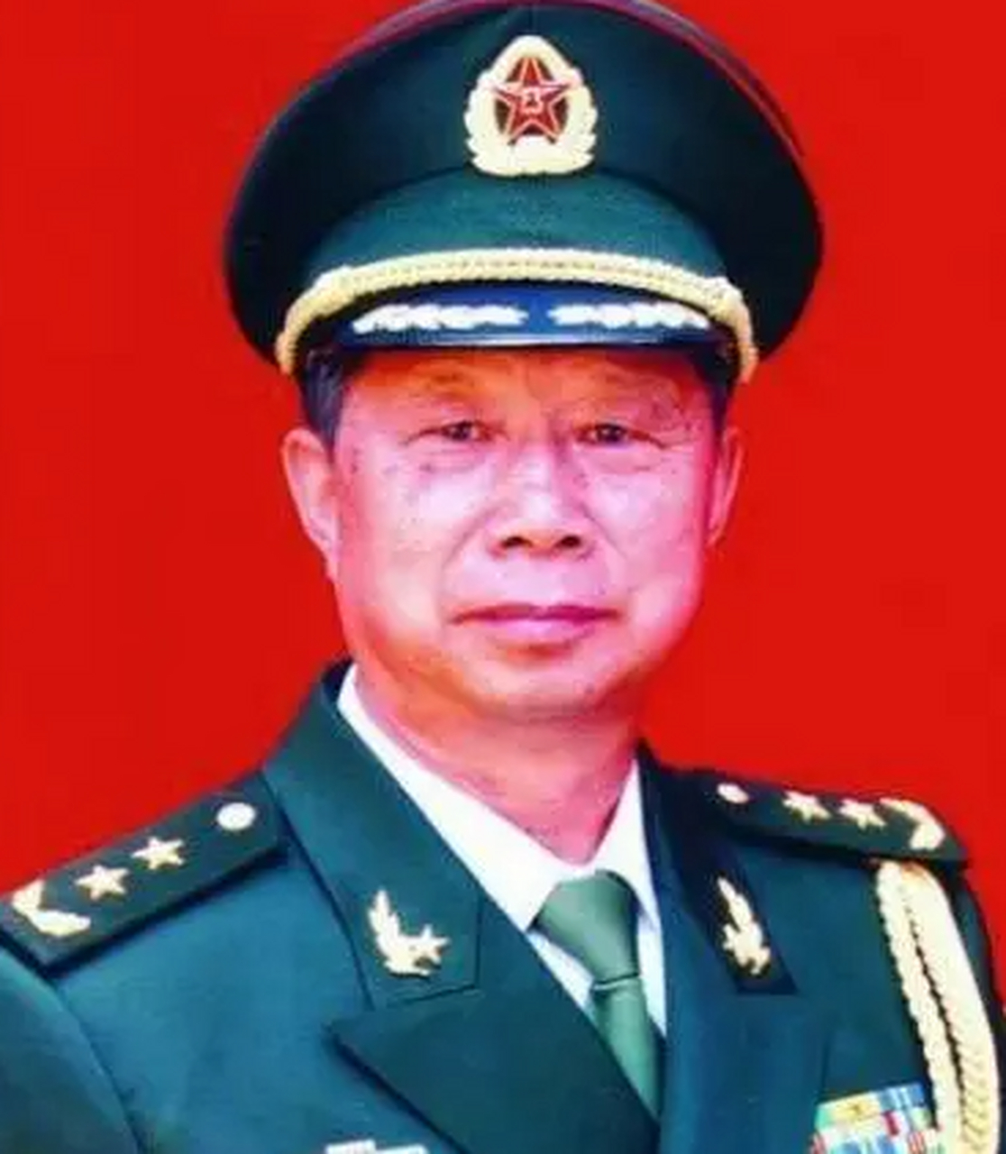 粟戎生:粟裕的长子,原北京军区副司令,57岁授中将衔,如今80岁 1998年