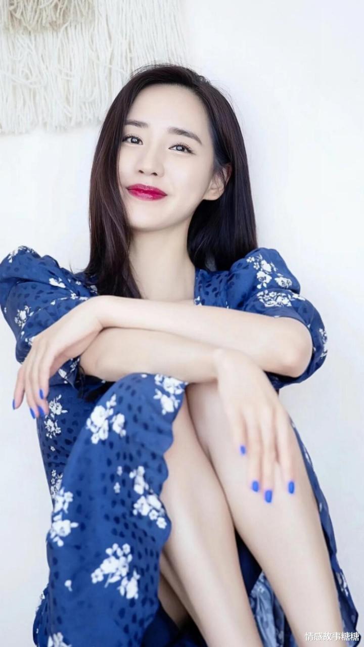 初恋秋雅气质美女王智:极致优雅,妩媚动人