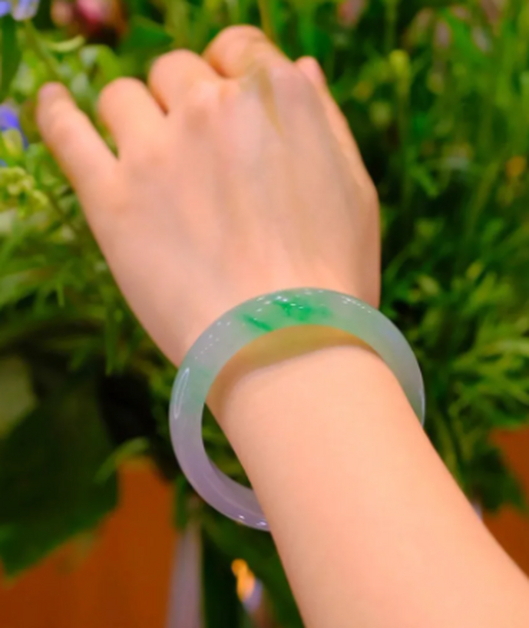 点击头像看直播# #翡翠珠宝#女人所喜欢的清纯,水汪汪的那一抹阳光