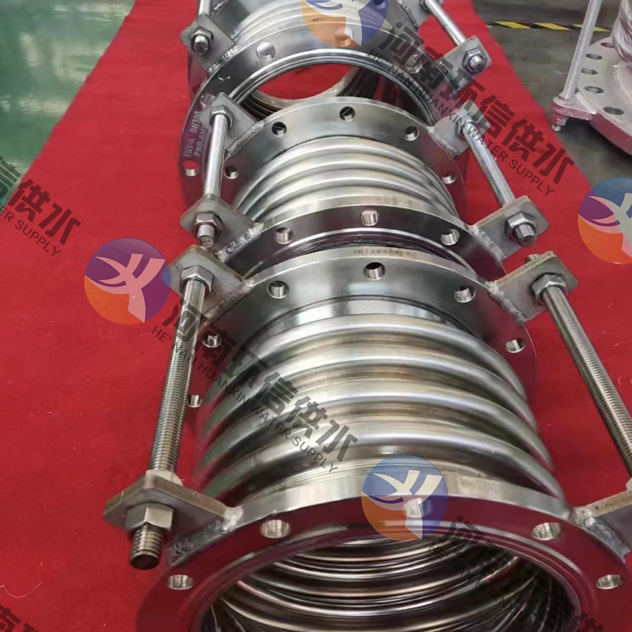 轴向型复式拉杆波纹补偿器和小拉杆波纹补偿器区别  复式波纹膨胀节和