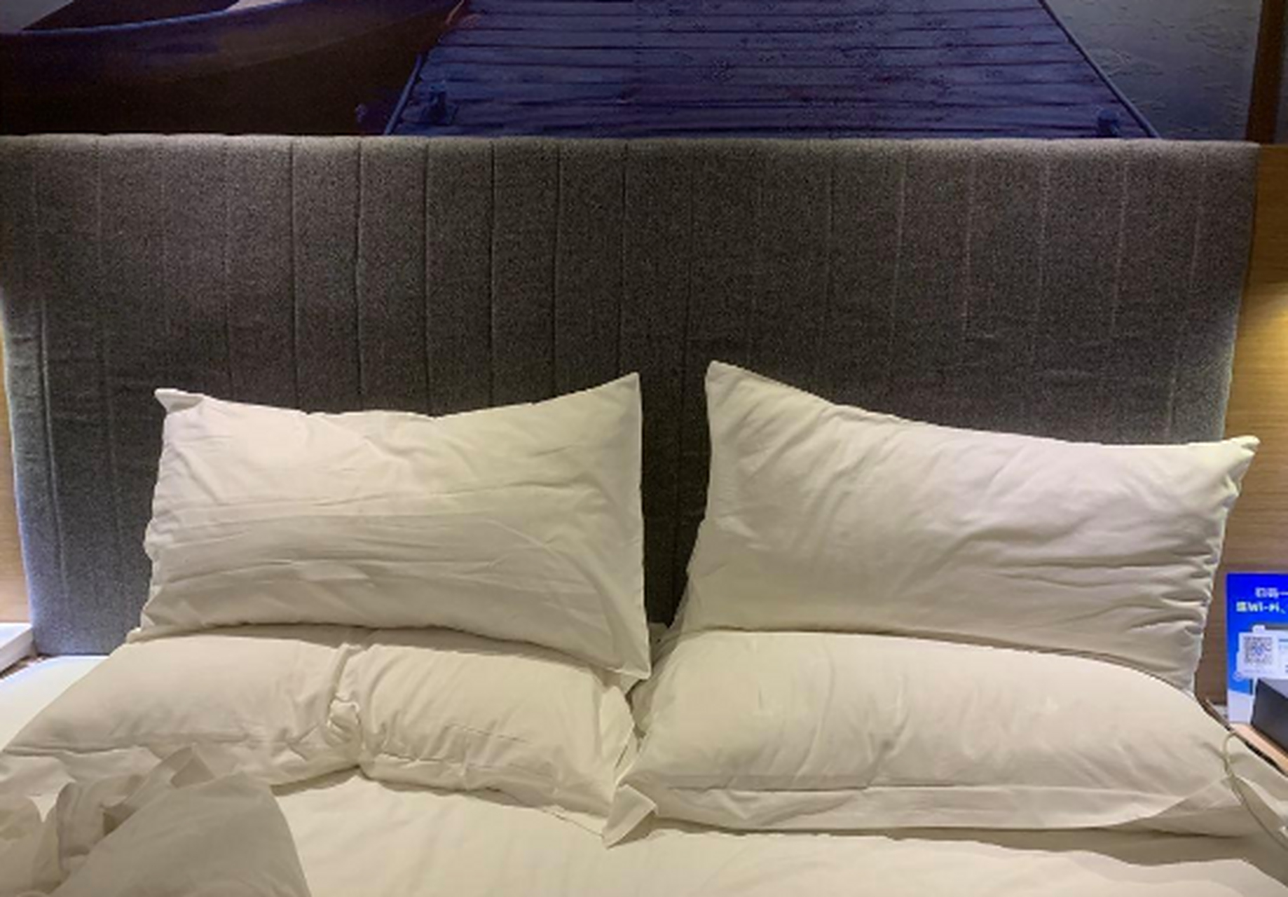 酒店为什么有4个枕头