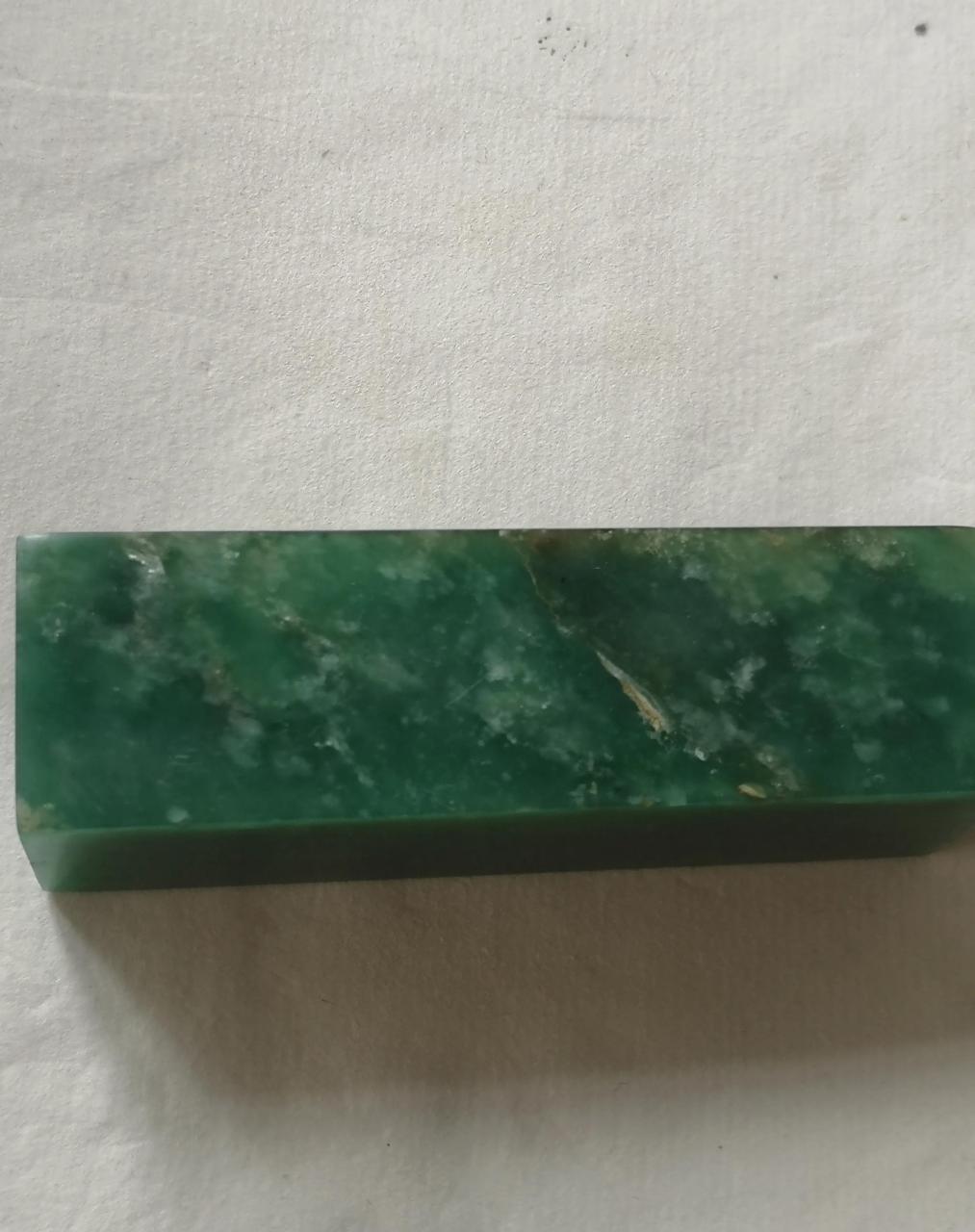 比田黄石还要稀少的艾叶绿,尤其珍贵.懂的人都懂,在此分享一下[祈祷]