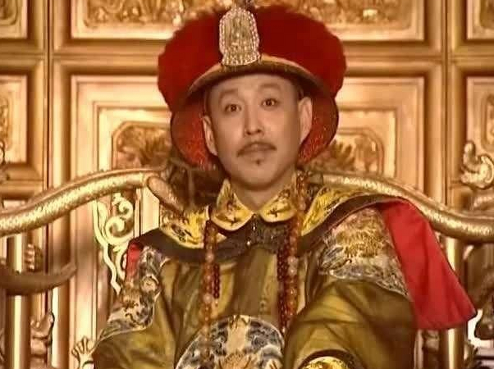 在《康熙王朝》中,很多人说陈道明有点用力过度,演的有点浮躁  殊不知