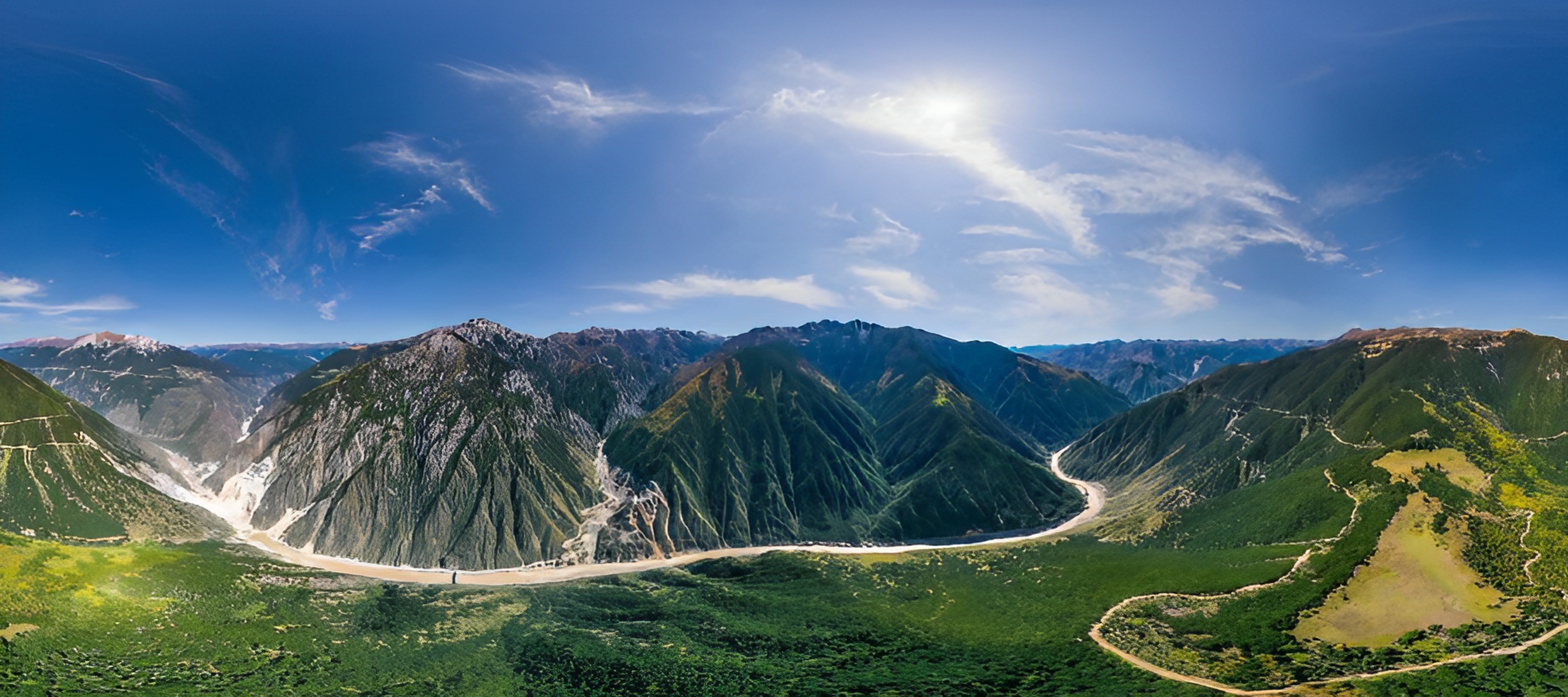 道罗麦特山   道罗麦特山位于意大利bolzano山以北的群山中,原生态