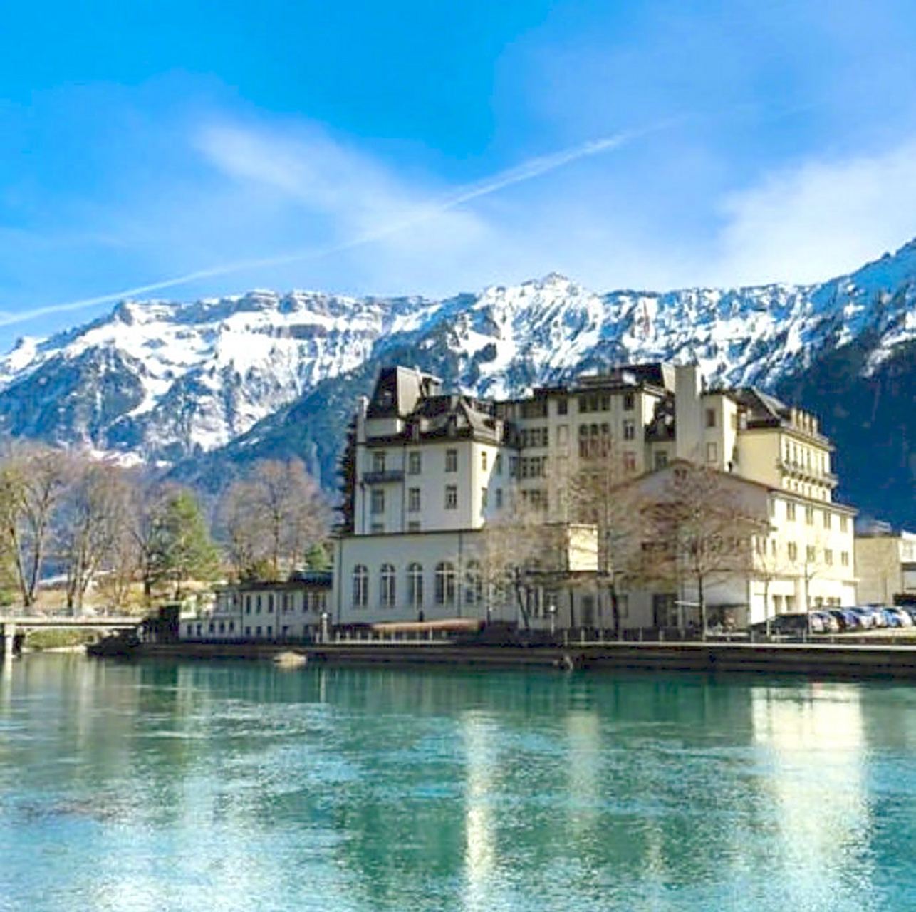 童话般的小镇——瑞士因特拉肯(interlaken),曾经却以"抹布"闻名.