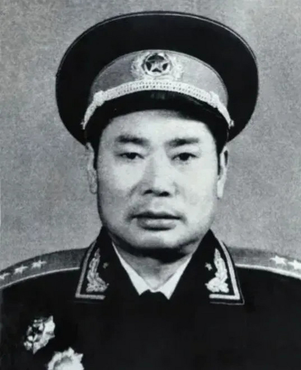 1983年,开国上将杨得志的女儿杨秋华与丈夫选择前往河南度蜜月,可没成