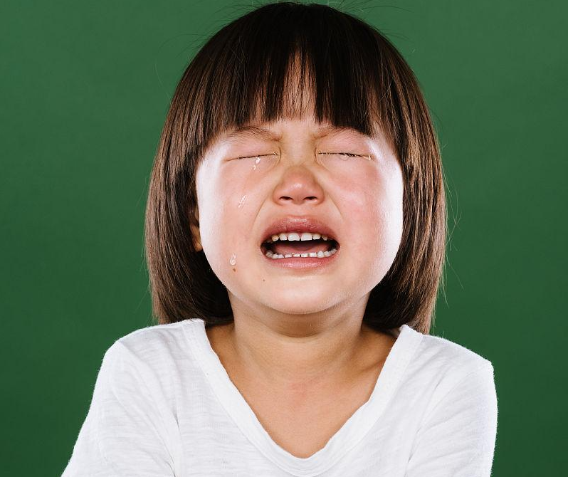 勇敢,不卑不亢,善良有度,不做任人可不开心的图片小女孩是 小女孩不