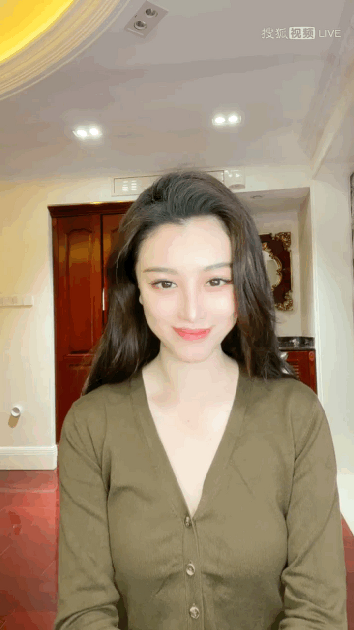 刘翔前妻全葛天素颜近照曝光,被提及"骗婚"传闻时,情绪失控   近日