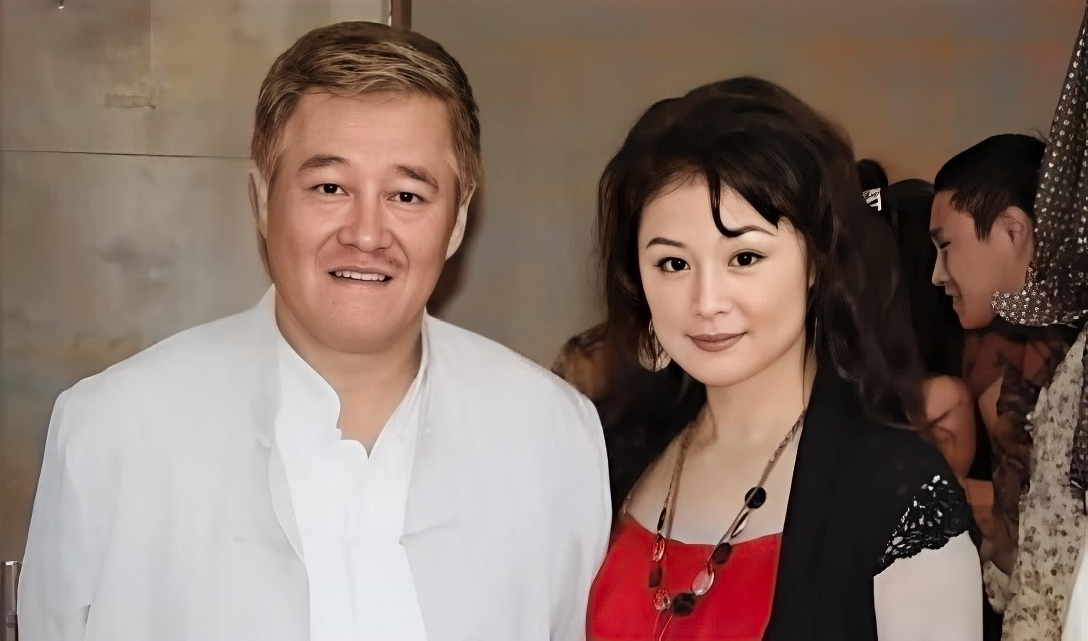 你为什么有这么多手表兄弟姐妹" 因为马丽娟最后一次介绍赵本山的表弟