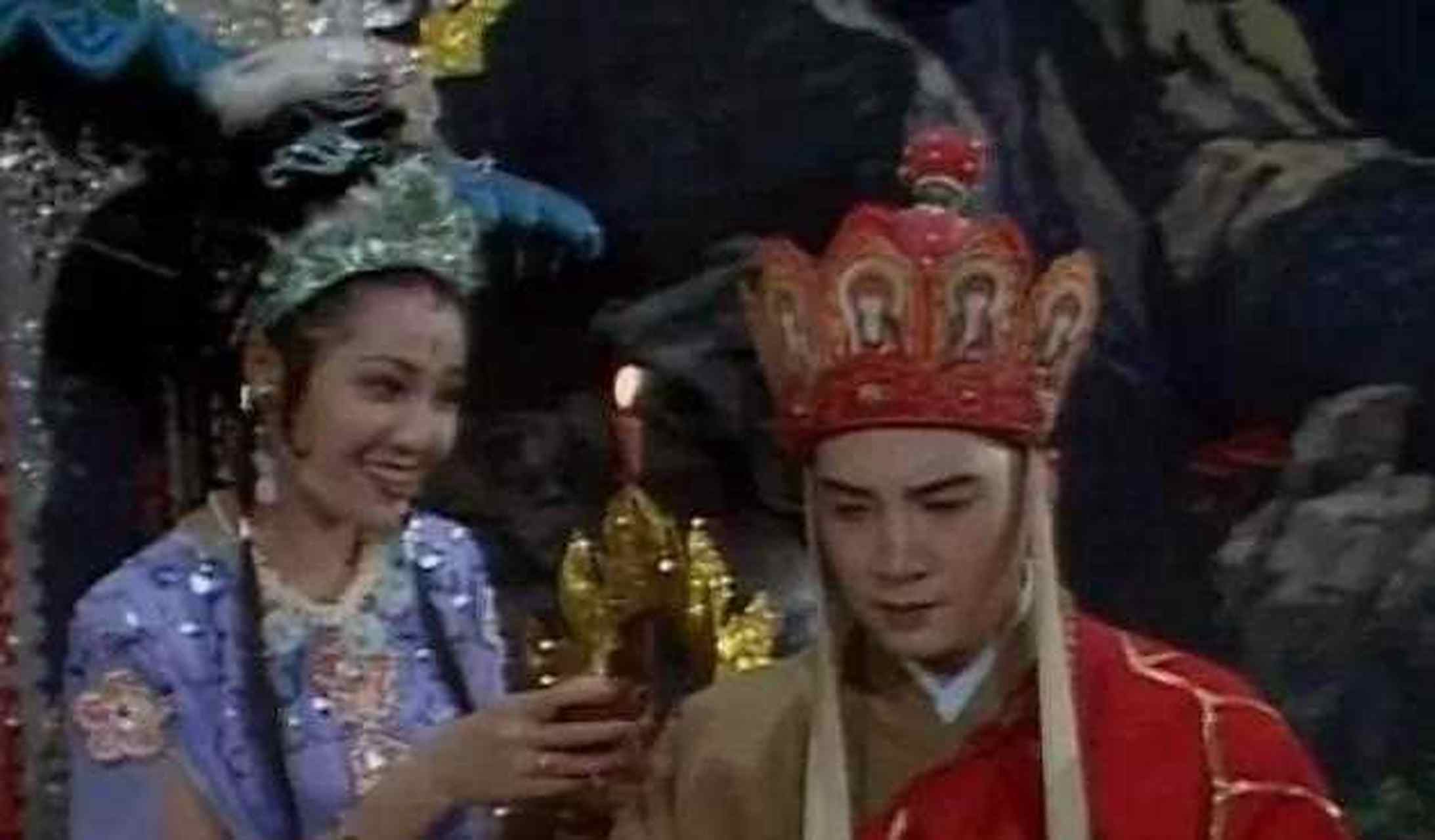 1987年《西游记》拍四探无底洞,"玉鼠精"身着薄纱裙勾引"唐僧",杨洁