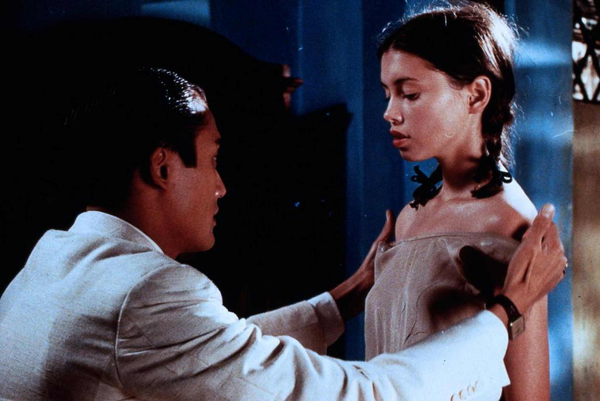 1992年,梁家辉 与jane march主演的 电影《情人》 这部片子是梁家辉