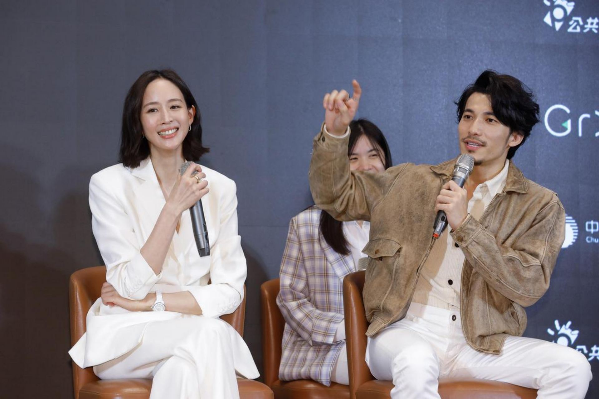 张钧甯遭遇张翰当众骚扰!女方回应震惊:不只在演艺圈!