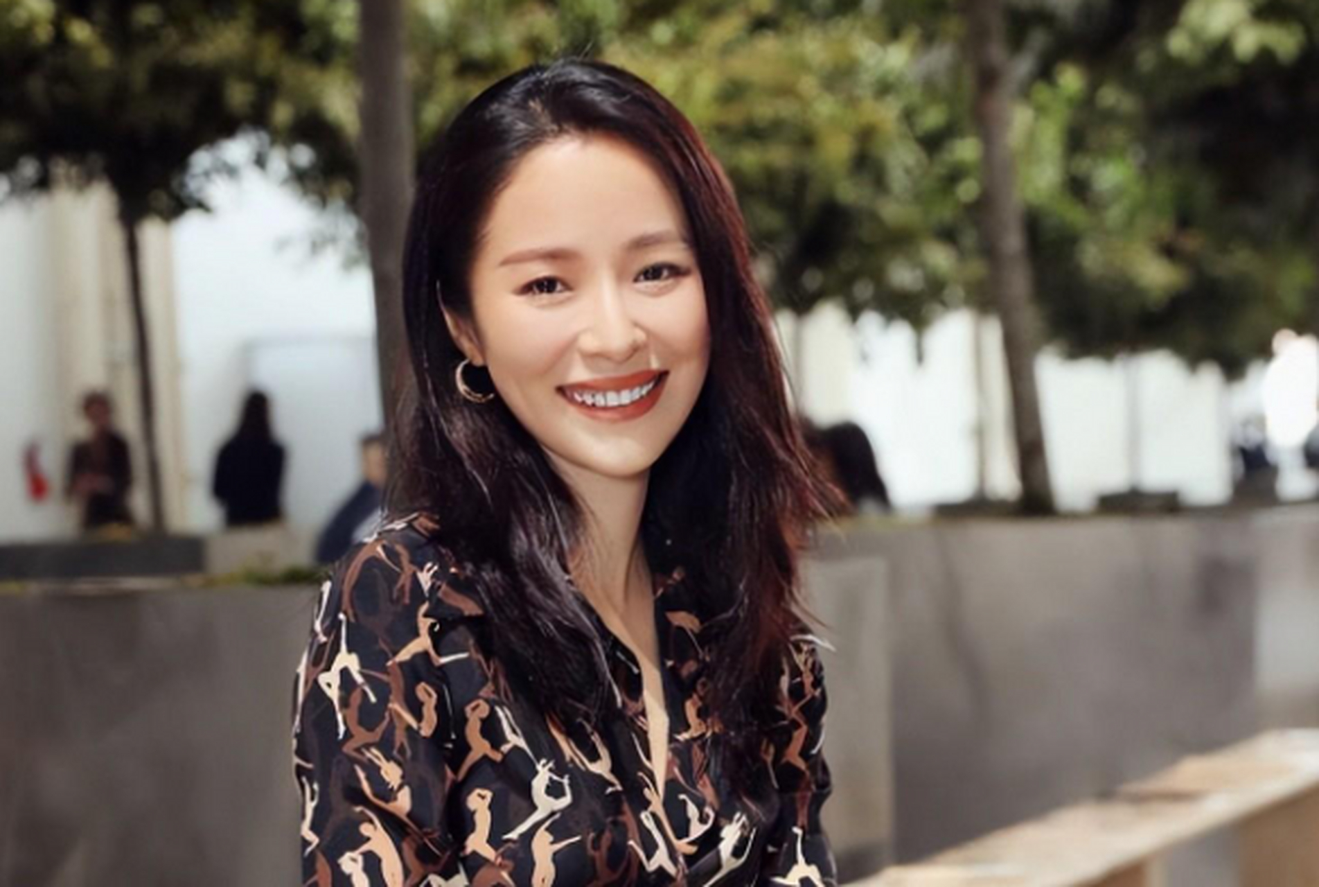 曾经是娱乐圈知名女星,还是文艺女神的代表,江一燕的人生原本一片光明