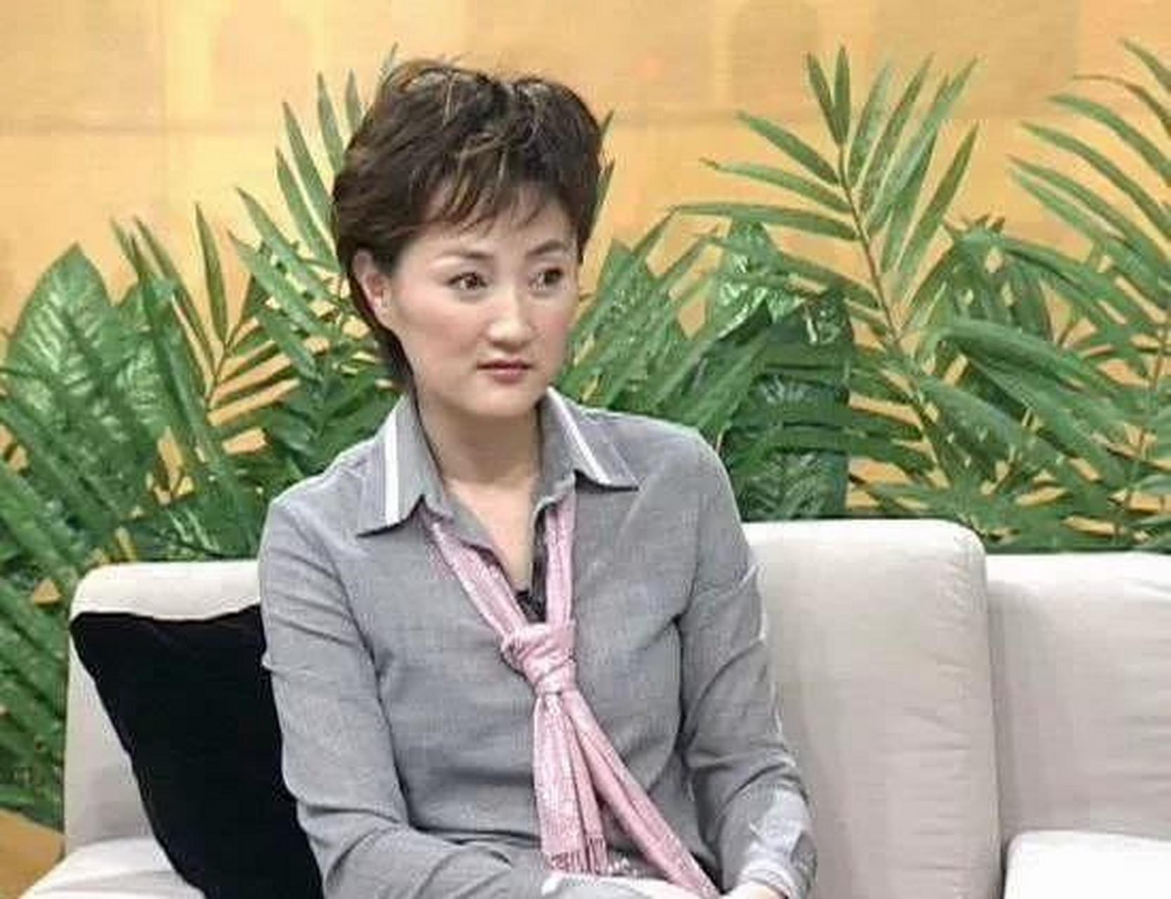 李枫辽台著名主持人,毕业于辽宁科技大学