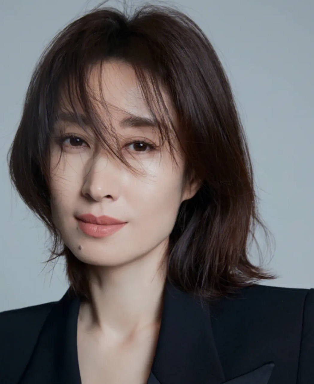 离婚后,刘敏涛只能从小角色做起! 毕竟,自