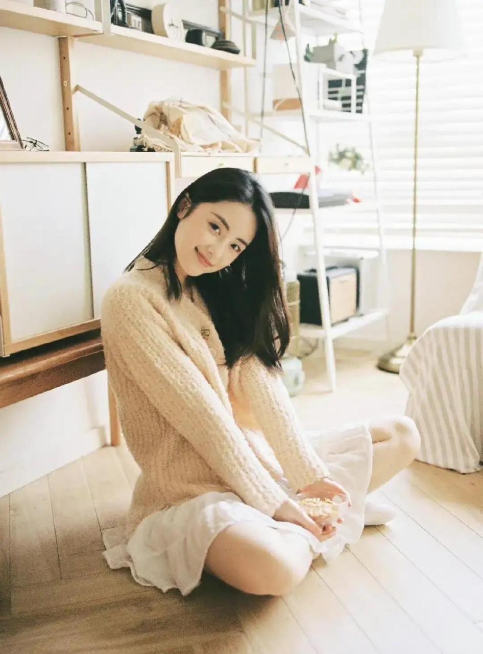 章乐韵,居家甜美生活美照,清纯可人