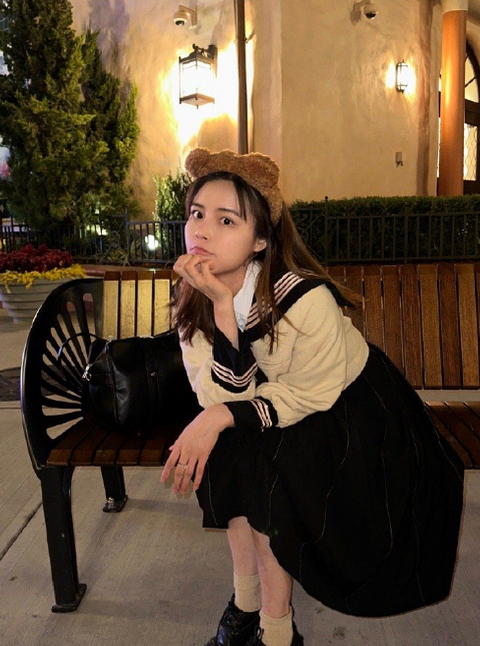 廖语辰回应苏醒夜会美女,评论网友称赞老公很绅士.