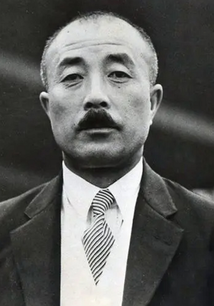 东条英机已伏法,但他儿子公司的产品却畅销中国,如今大家还在用 1948