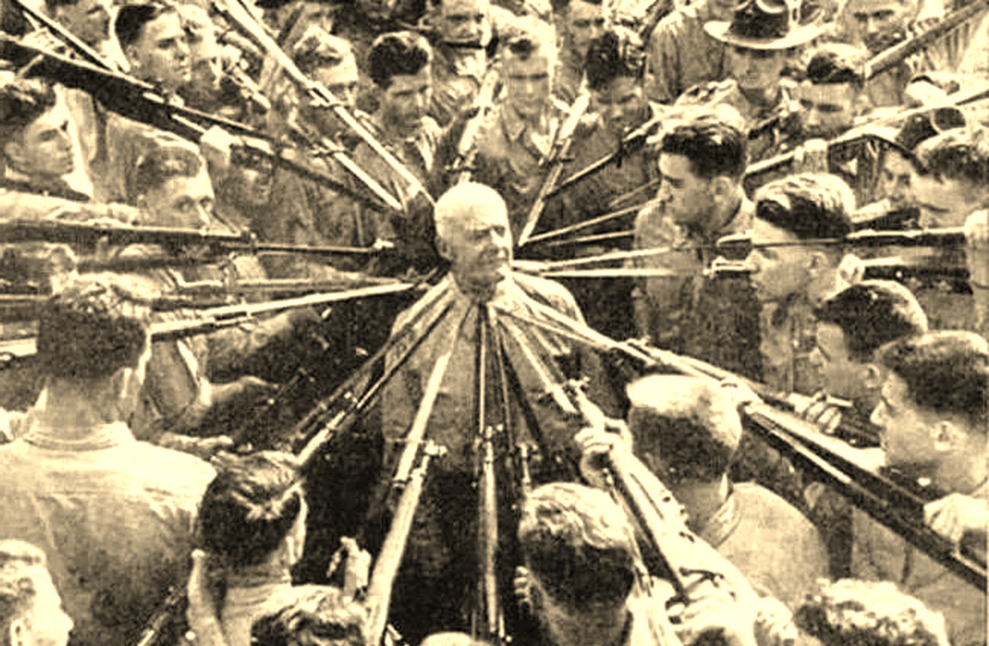 1943年,美国海军陆战队白刃战之父安东尼上校,命令受训的海军陆战队员