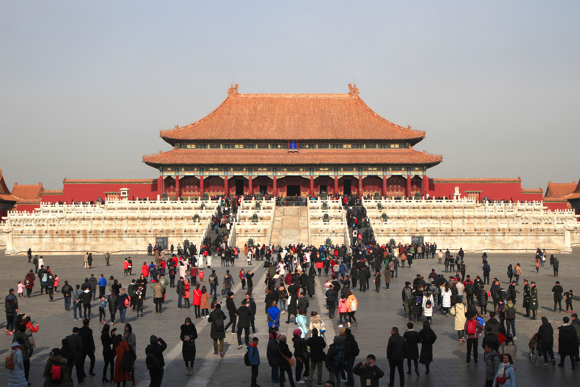 太和殿大门倒了图片