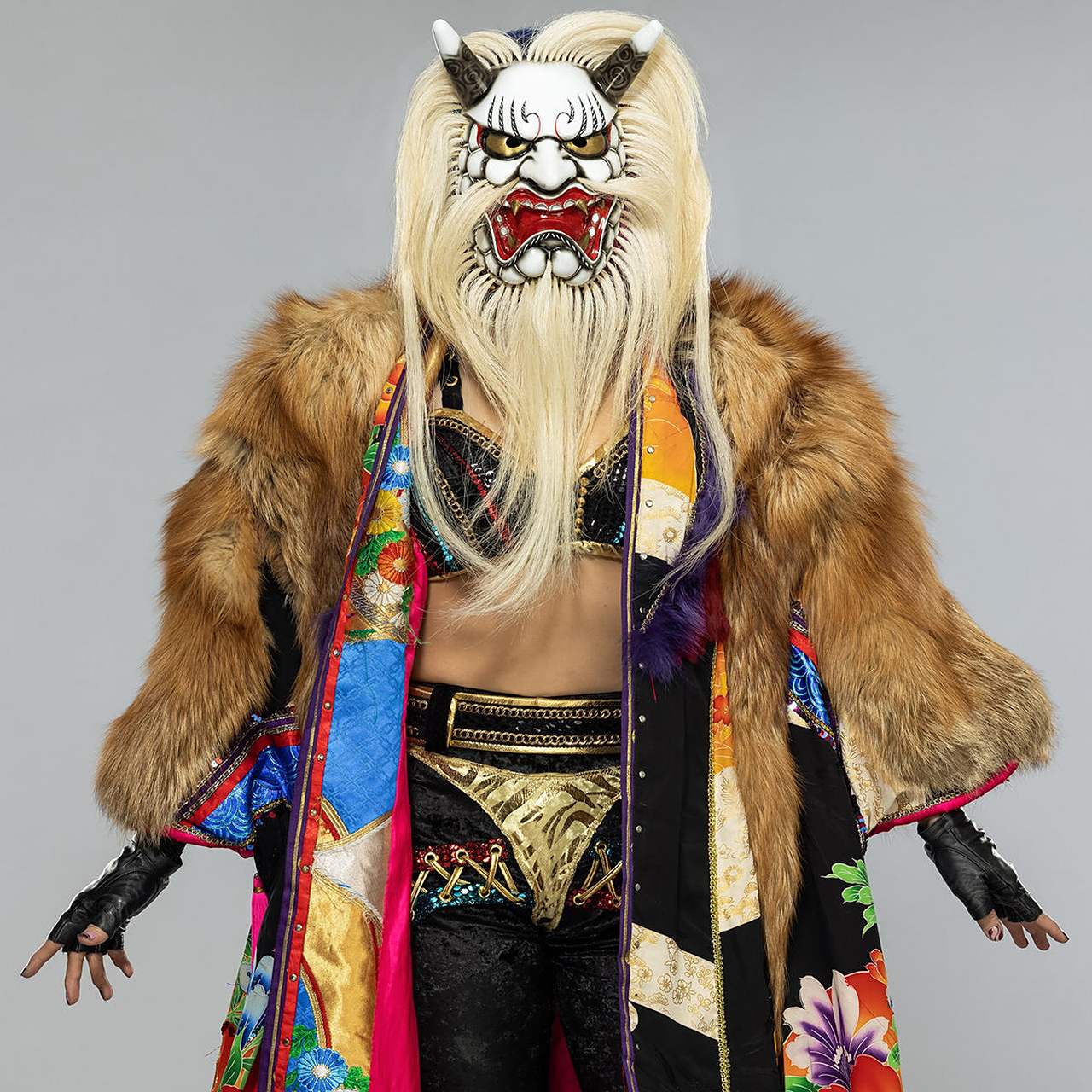 wwe#  明日华全新造型近景写真,般若or天狗傻傻分不清,反正就是妖里