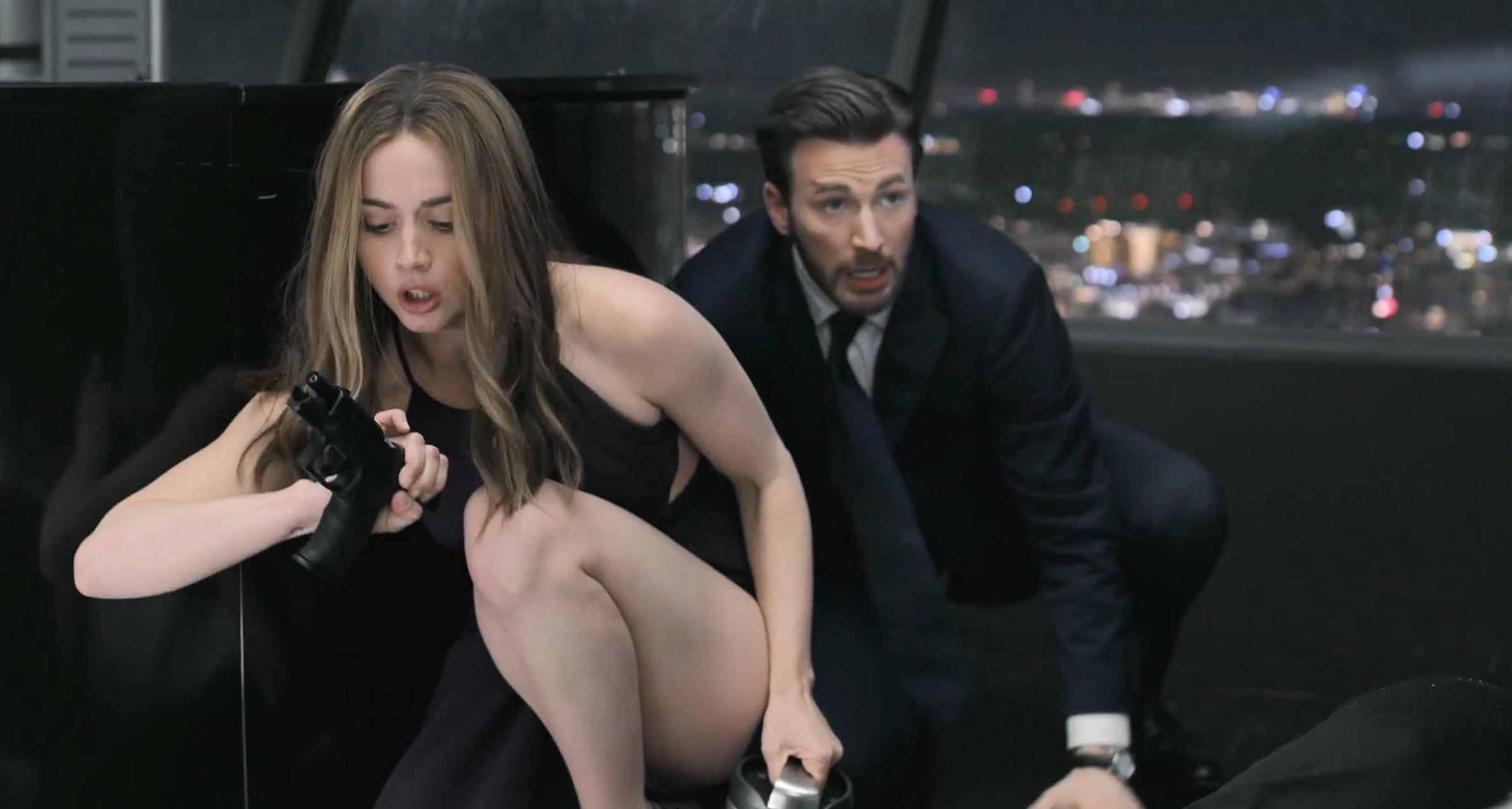 据deadline分享,由"美队"和安娜主演的《神出鬼没》,是apple tv 有史