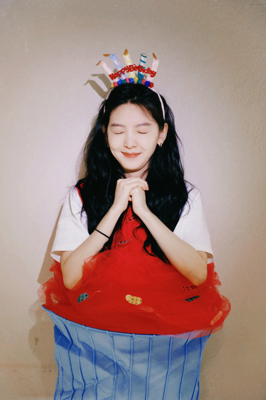 章若楠生日鬼马造型萌翻了#全民ai创作节# #章若楠