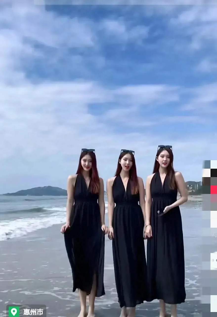 百家号星火计划# 广西网红表哥覃进展新收了三双胞胎美女,作为直播的