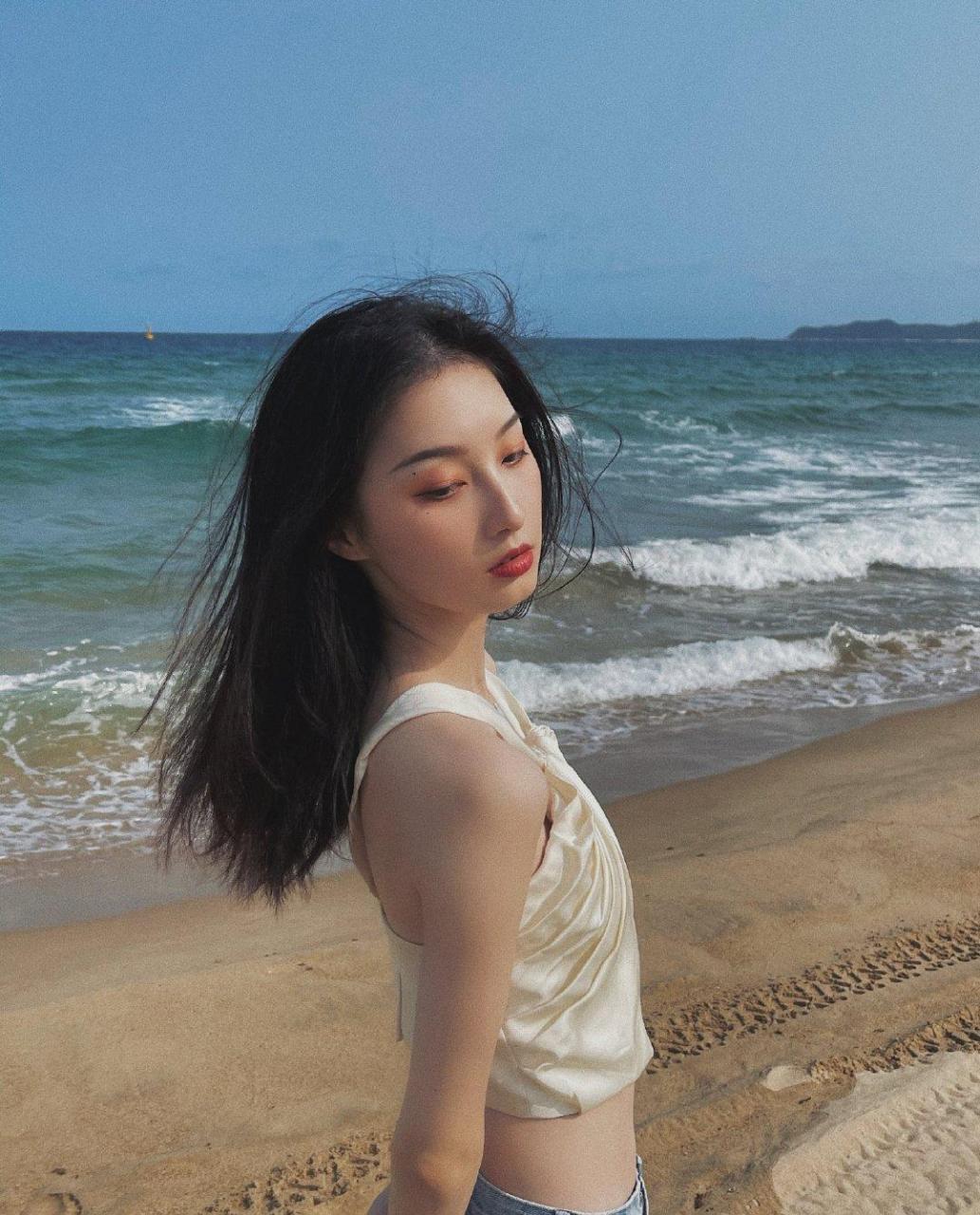 gif创作人# 一简jane_ 水瓶座,喜欢时尚穿搭