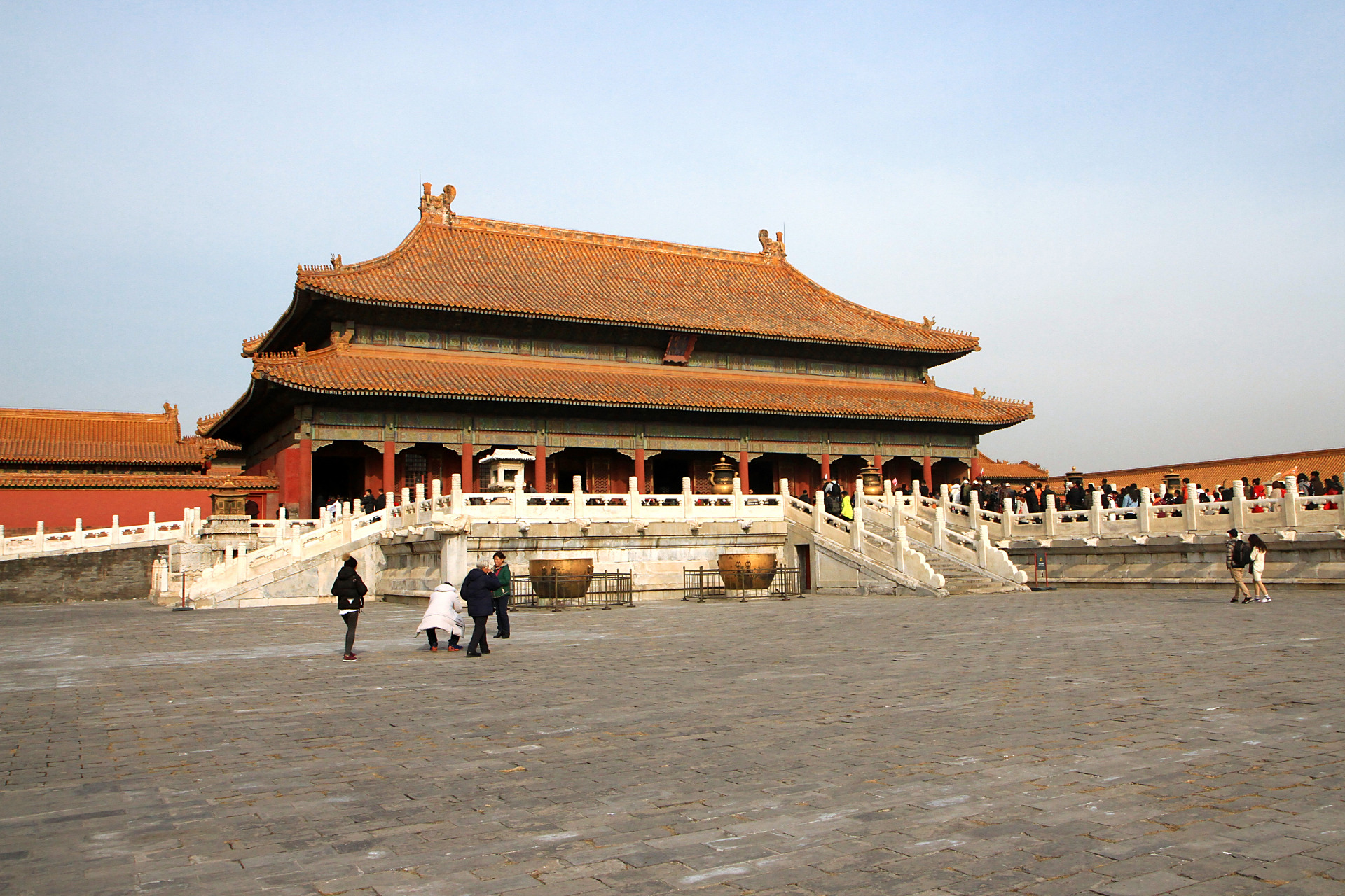 故宫后三宫,乾清宫,交泰殿和坤宁宫.