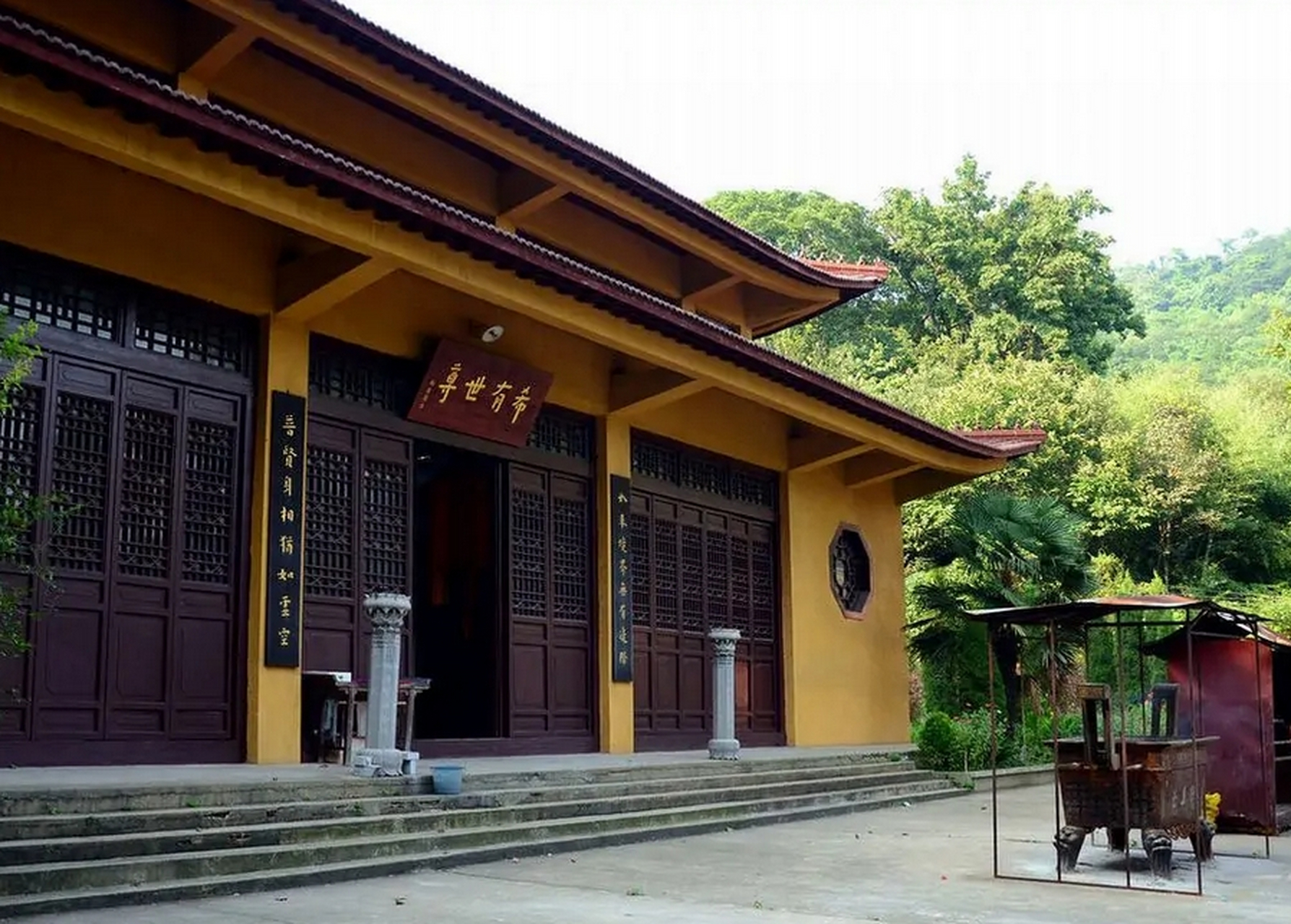 穿越时光的寺庙——兜率寺 沉浸在南京市浦口区老山国家森林公园内的