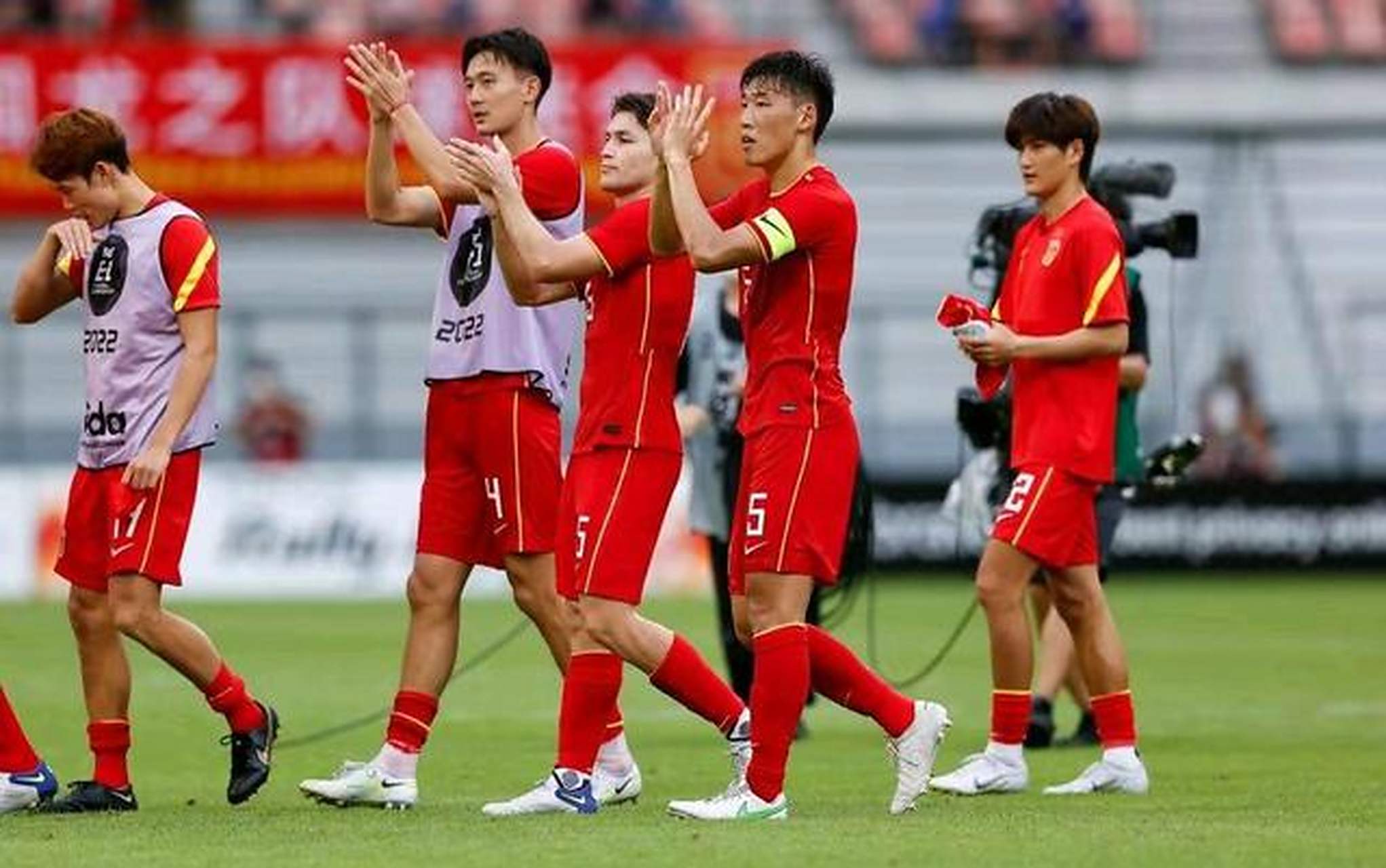 中国国奥队在亚洲青年足球锦标赛上以1:0战胜韩国u24队,确立了两个前