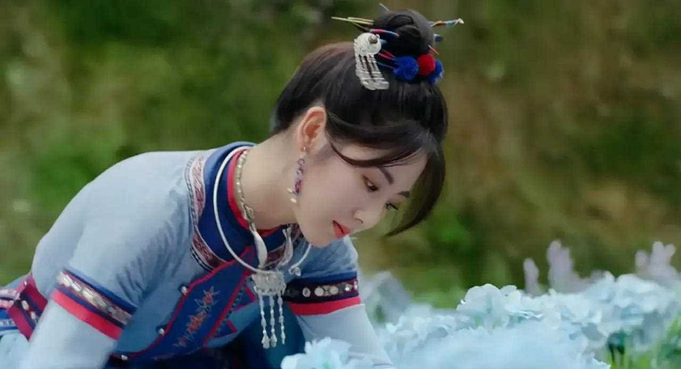 [奸笑]邢菲演程灵素真是一大败笔,程灵素是金庸笔下所有女主角中最丑