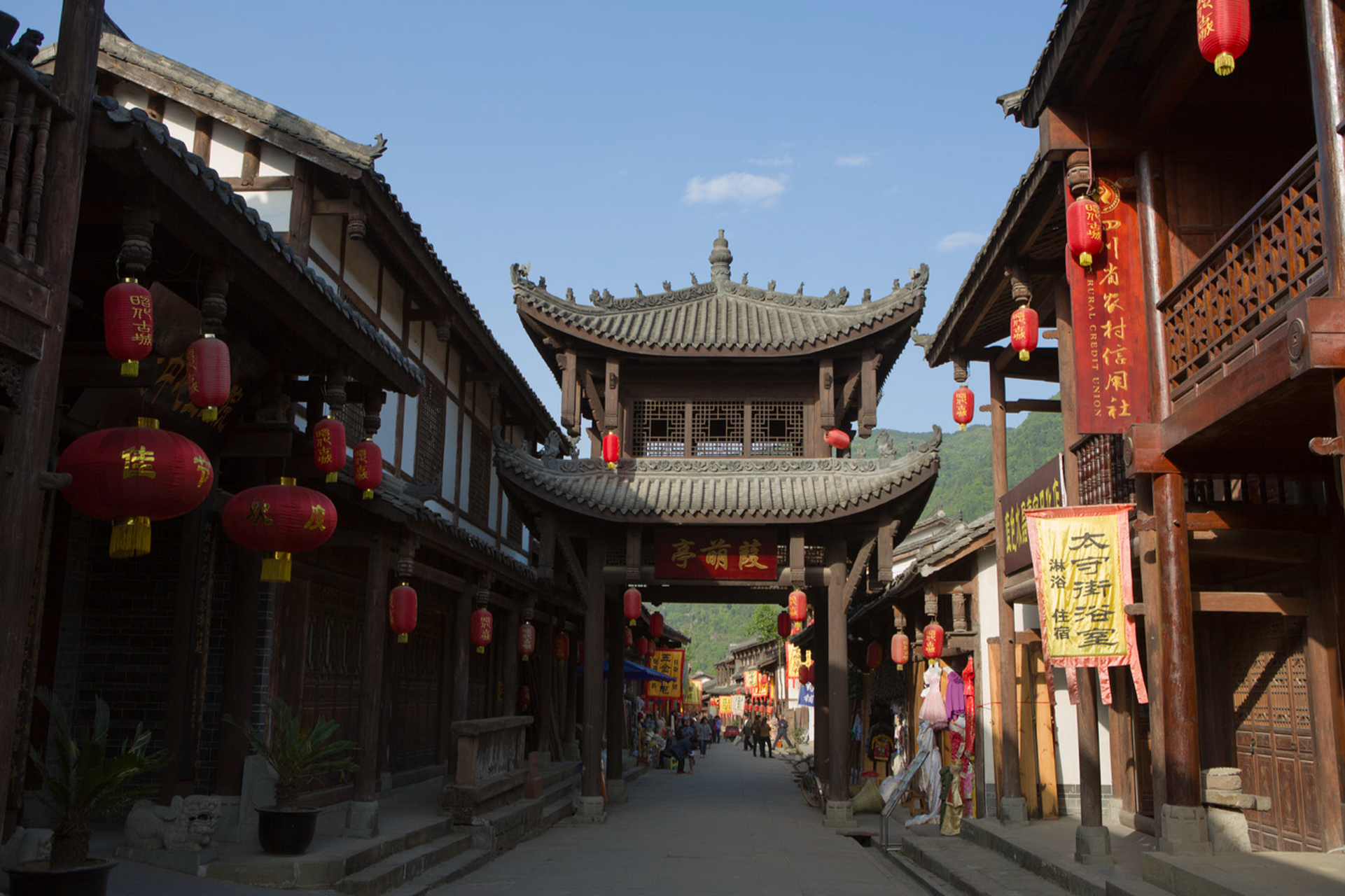 欢迎来到广元昭化古城,这是一个充满历史韵味和自然美景的地方