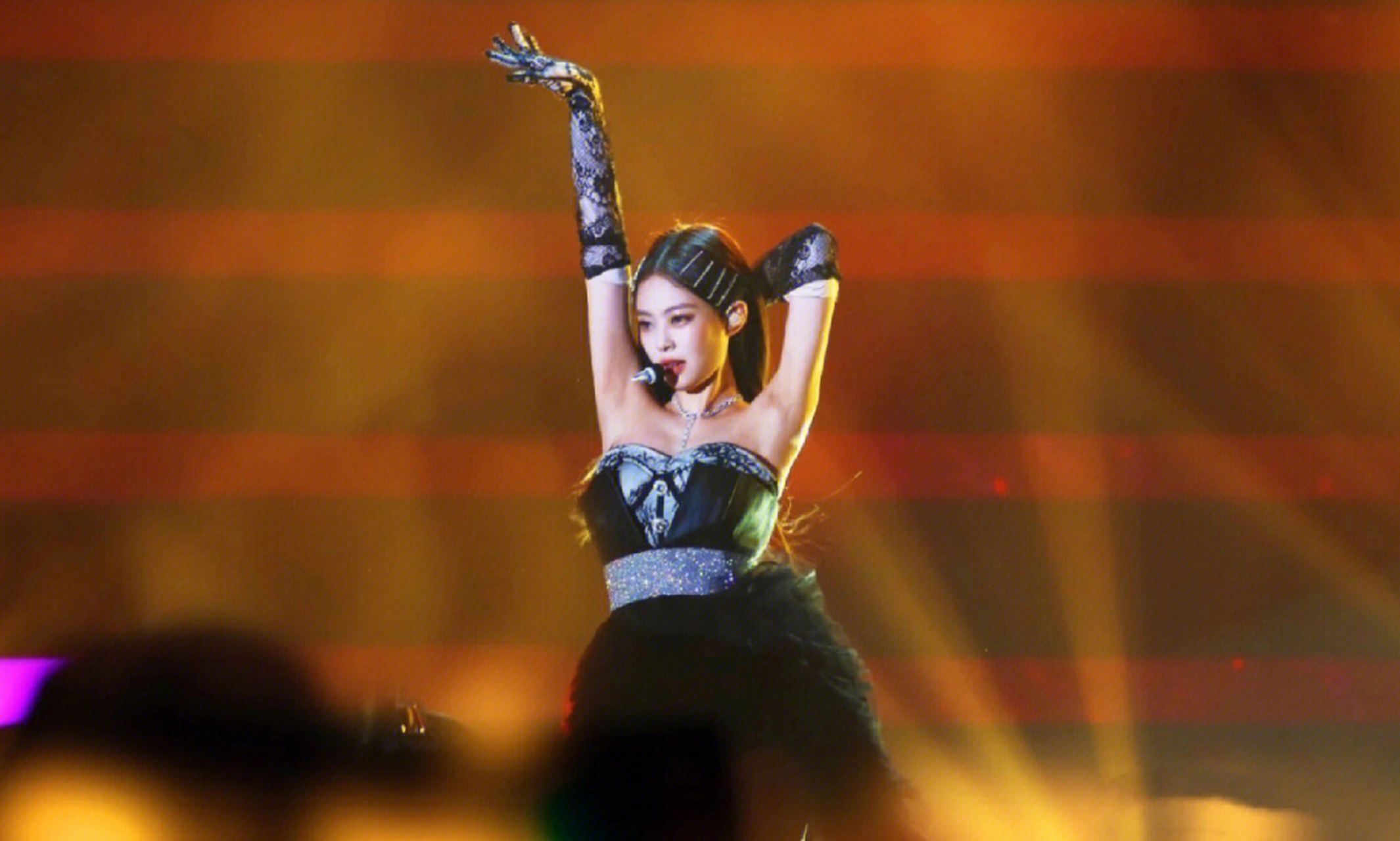 黑丝绝美jennie穿黑丝jennie在舞台上闪闪发光的黑天鹅 #jennie #黑丝