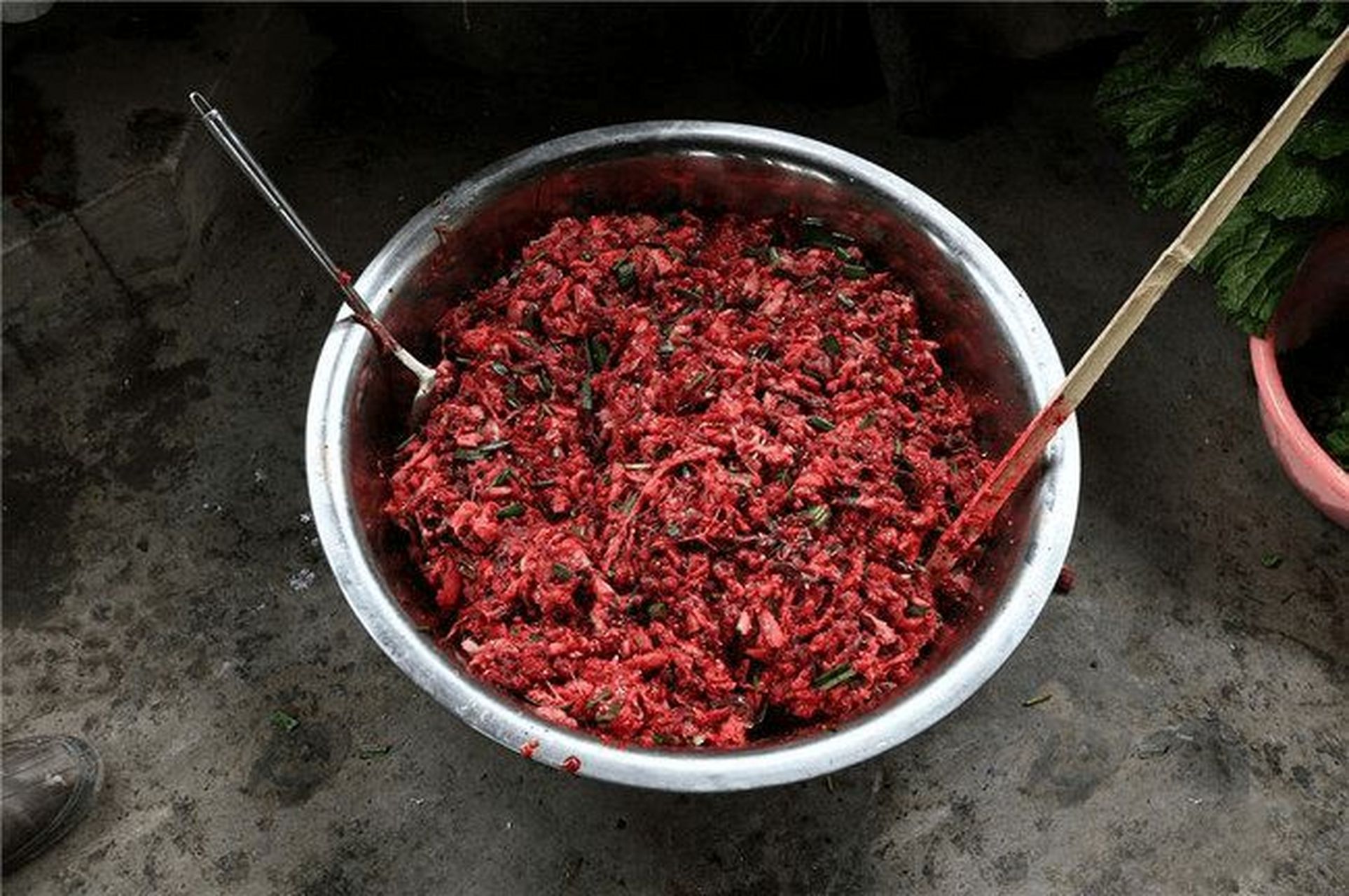 贵州生态美食—血红 血红是侗族最具喜庆的菜色,是逢年过节嫁娶喜庆时