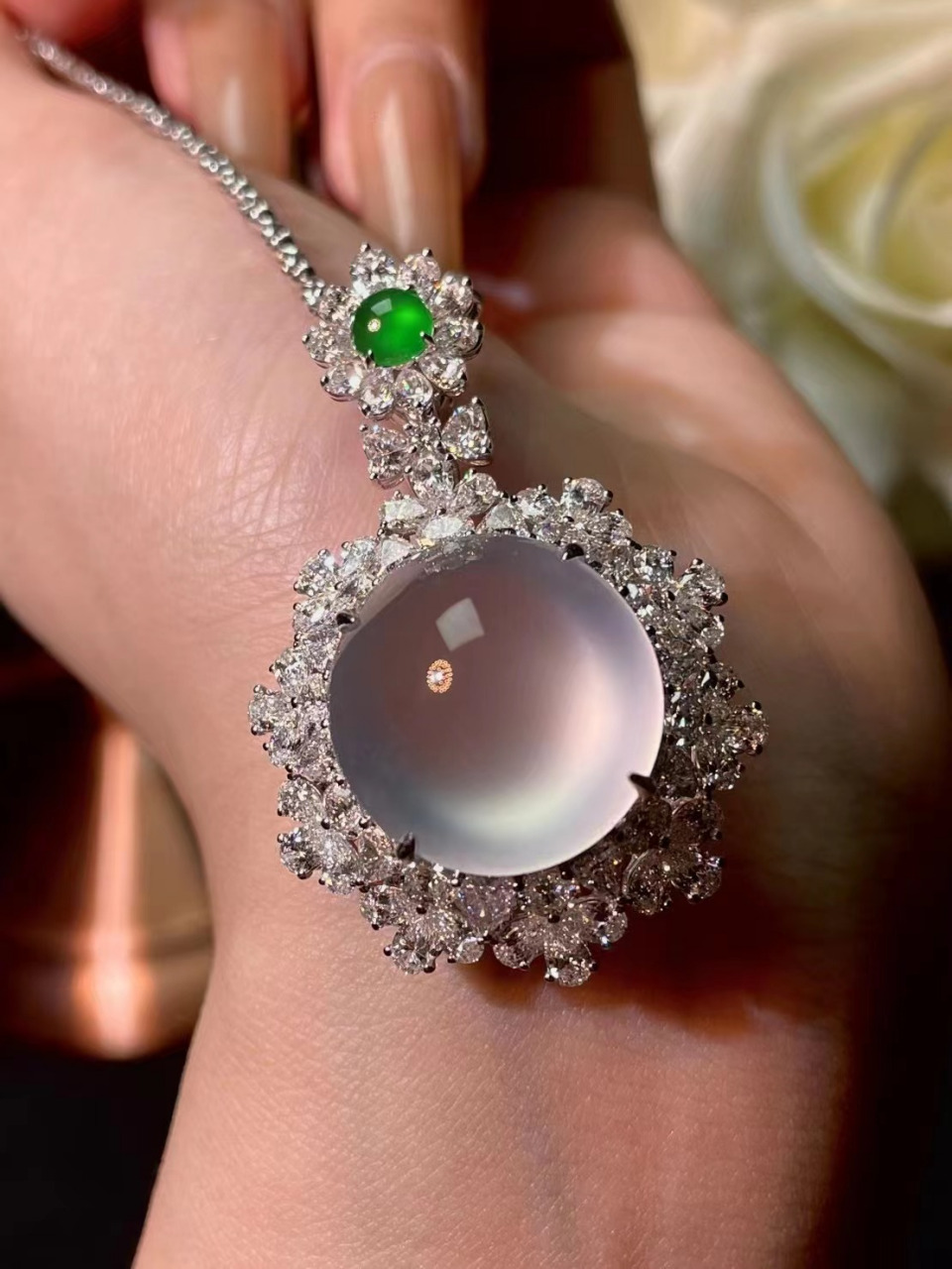 玻璃种起刚蛋面翡翠吊坠 高冰玻璃种蛋面吊坠,高冰起光起胶,水润通透