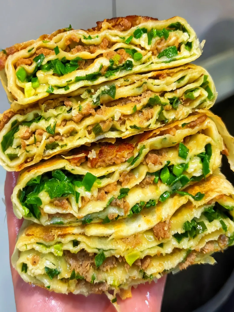 早餐做韭菜肉饼外皮酥脆真好吃  又鲜又香,咬一口还爆汁!