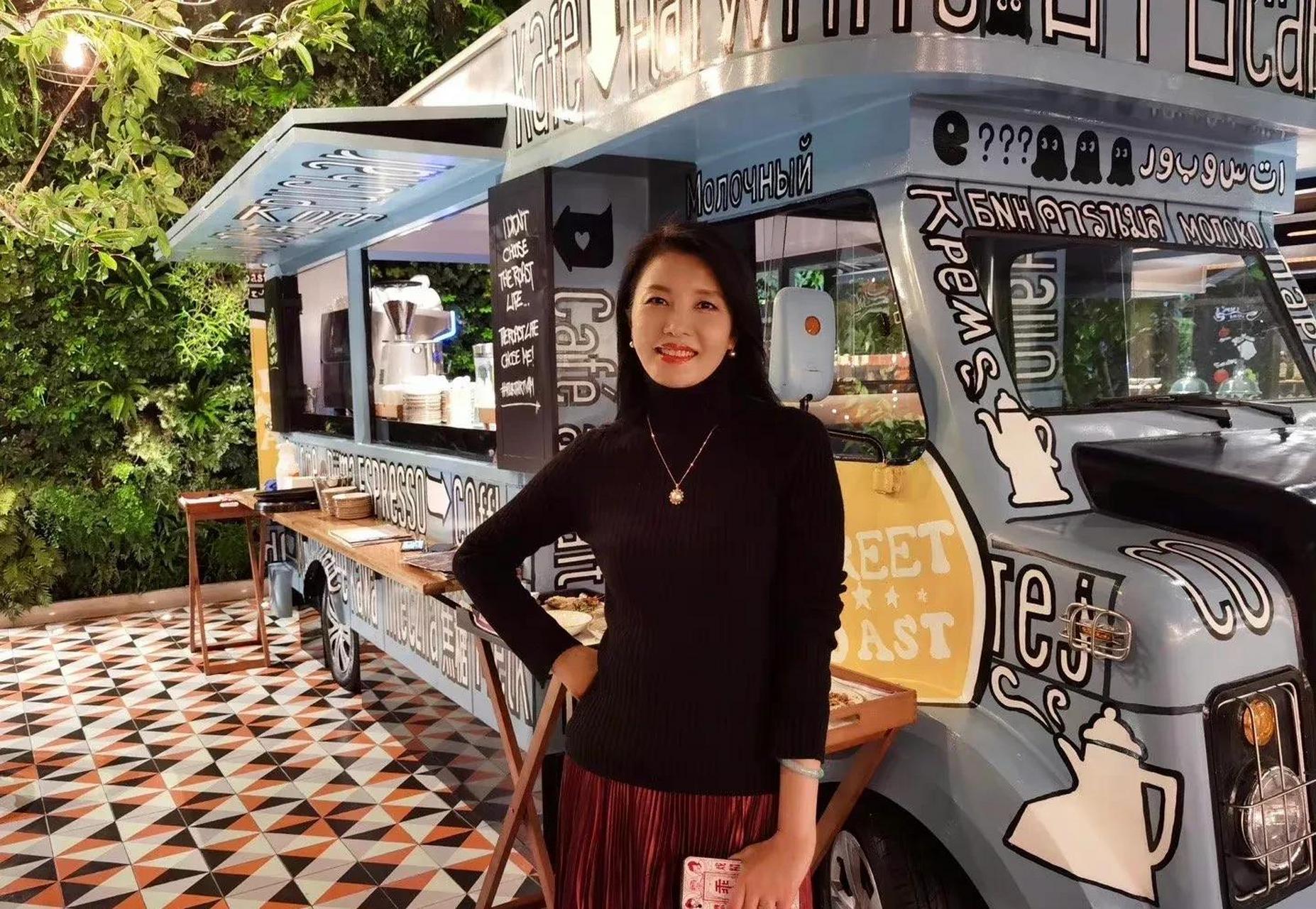 gif创作人# 45岁"钟五娘"刘蕾,多年来发展不温不火,直到出演《神断