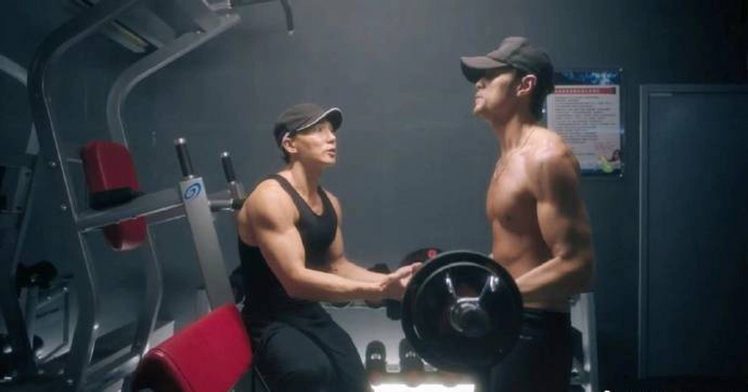 刘畊宏晒周杰伦健身照