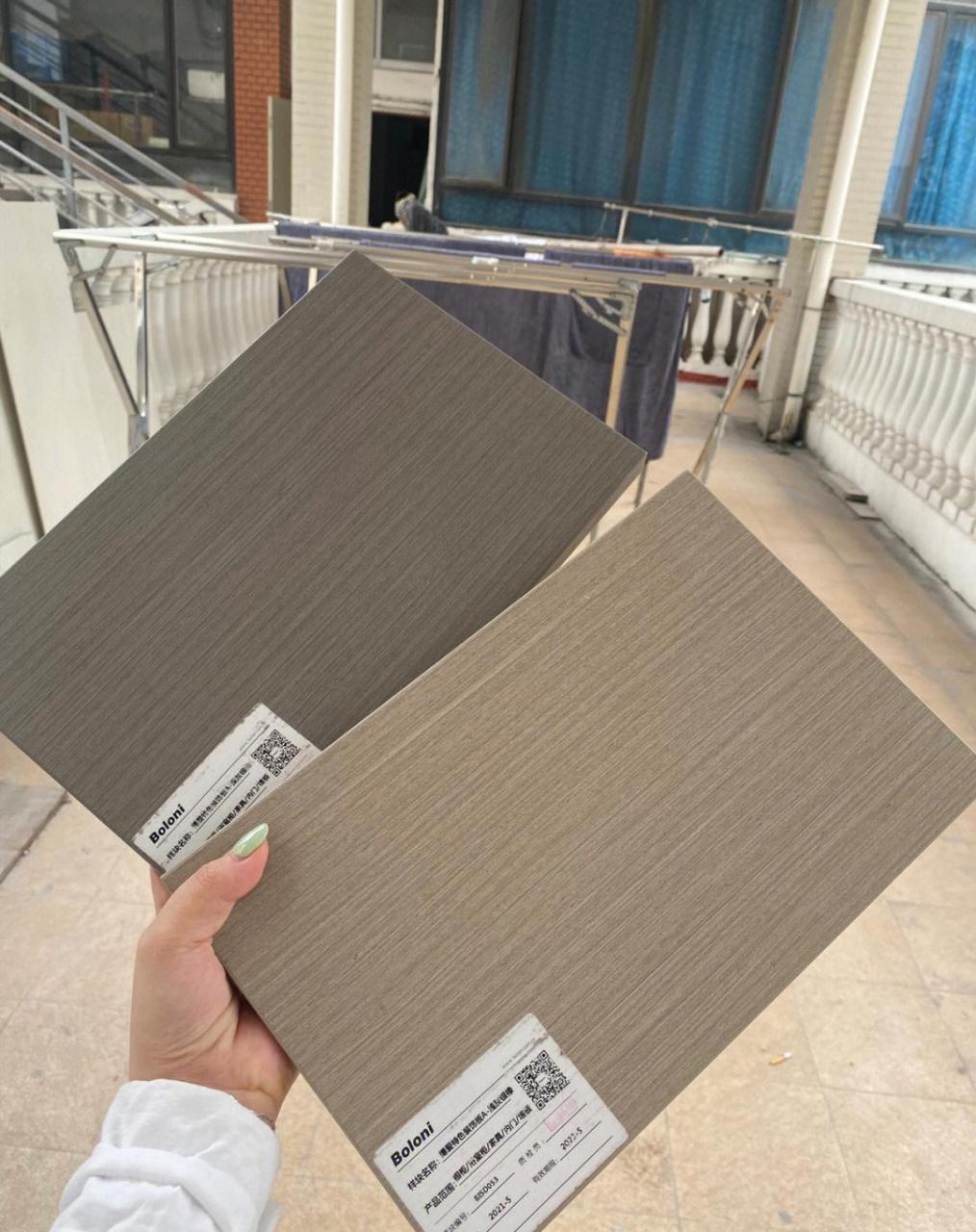 博洛尼新版浅灰银橡和深灰银橡到底哪个好 各位宝,纠结伦啊 博洛尼