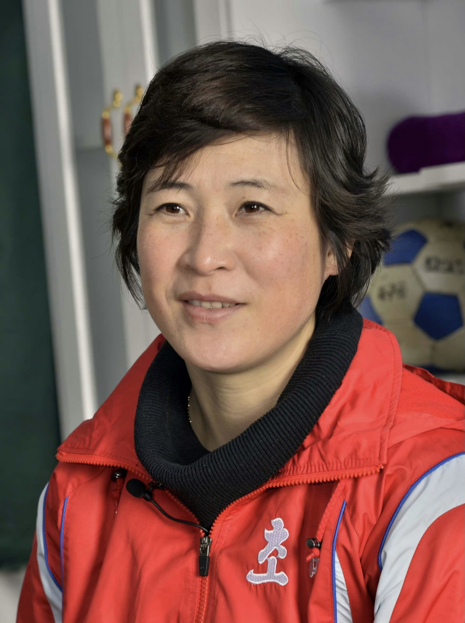 而过去在赛场上耀眼的女足明星们,如今已经是国家队