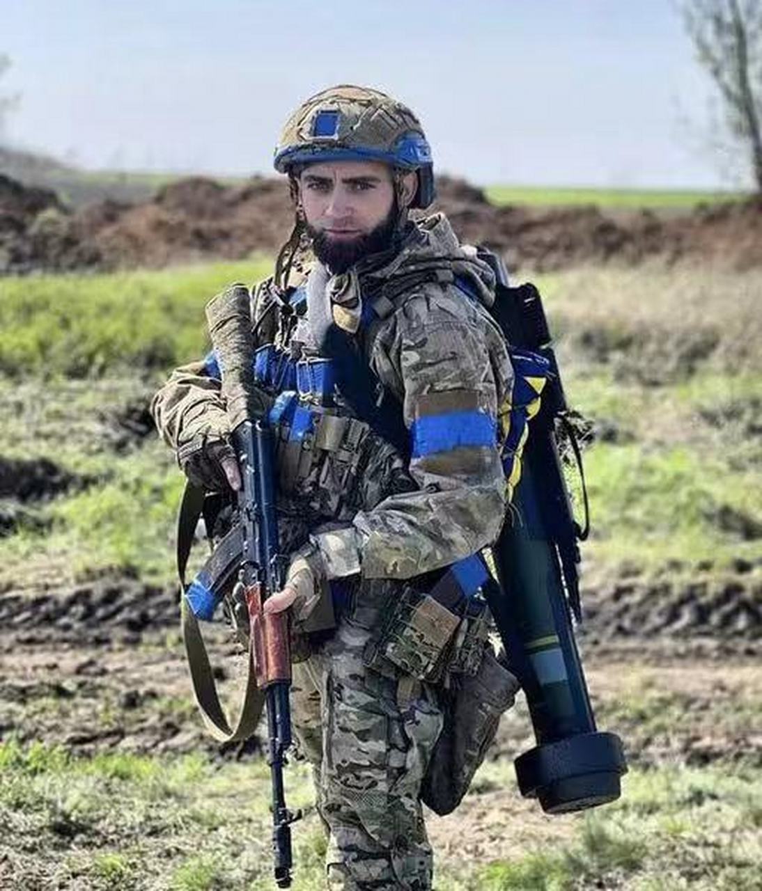 这名罗马尼亚的雇佣兵图个啥?悲催了!