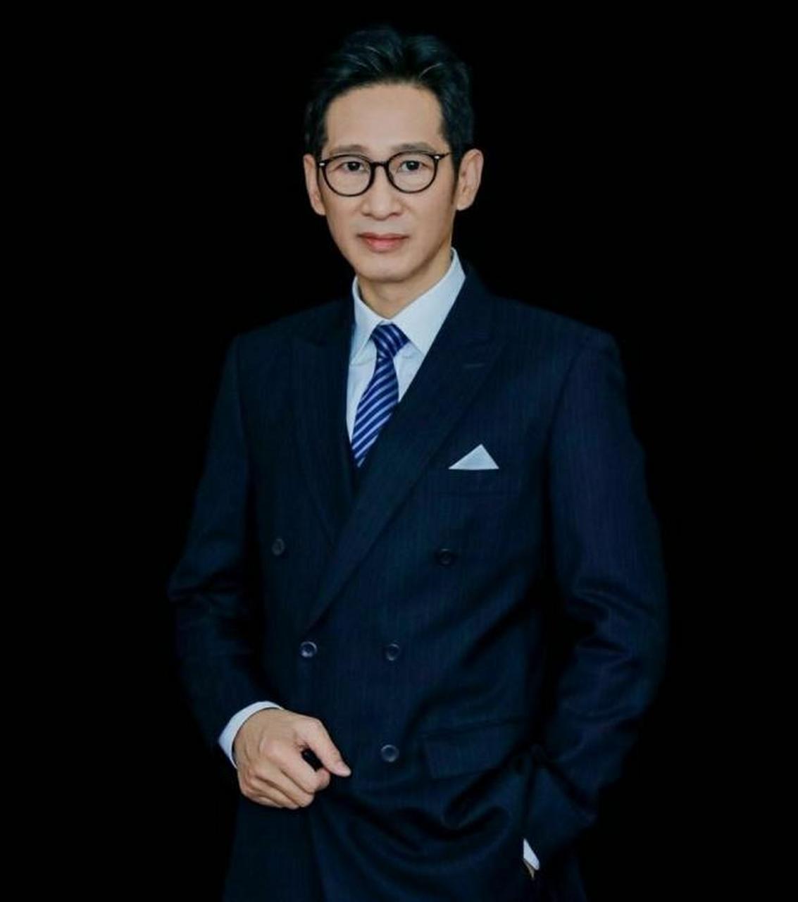 "第一太监"王劲松:10年龙套无人知,一声"东叔"天下识