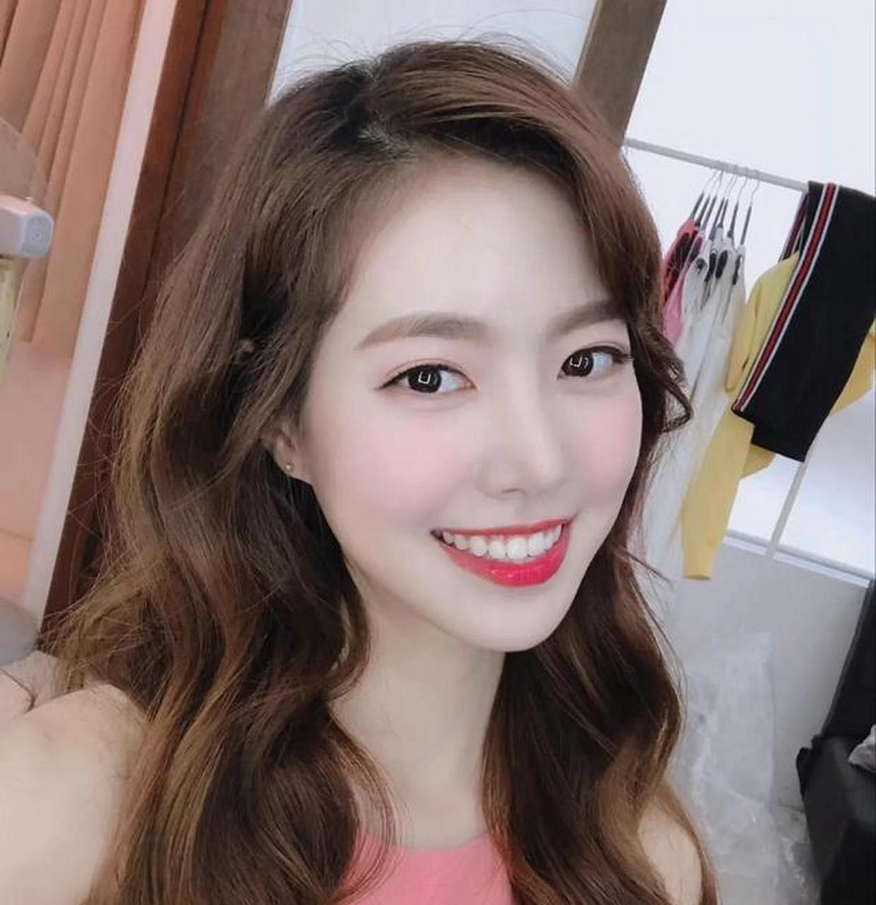 陈世妍,性感靓丽的神颜美女,清纯甜美的气息,仙女范十足