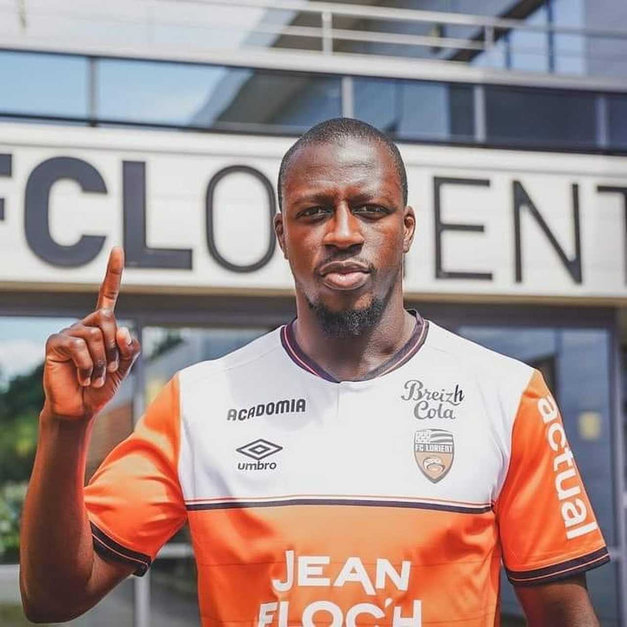 本杰明·门迪在与洛里昂足球俱乐部的本赛季的主要目标是入选法国2024