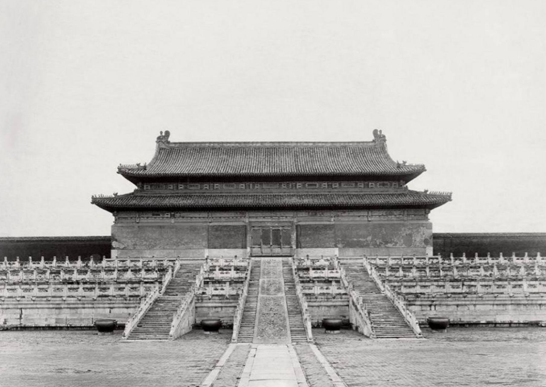 晚清故宫老照片,建福宫大火与数千年的太监制度被废除有关?