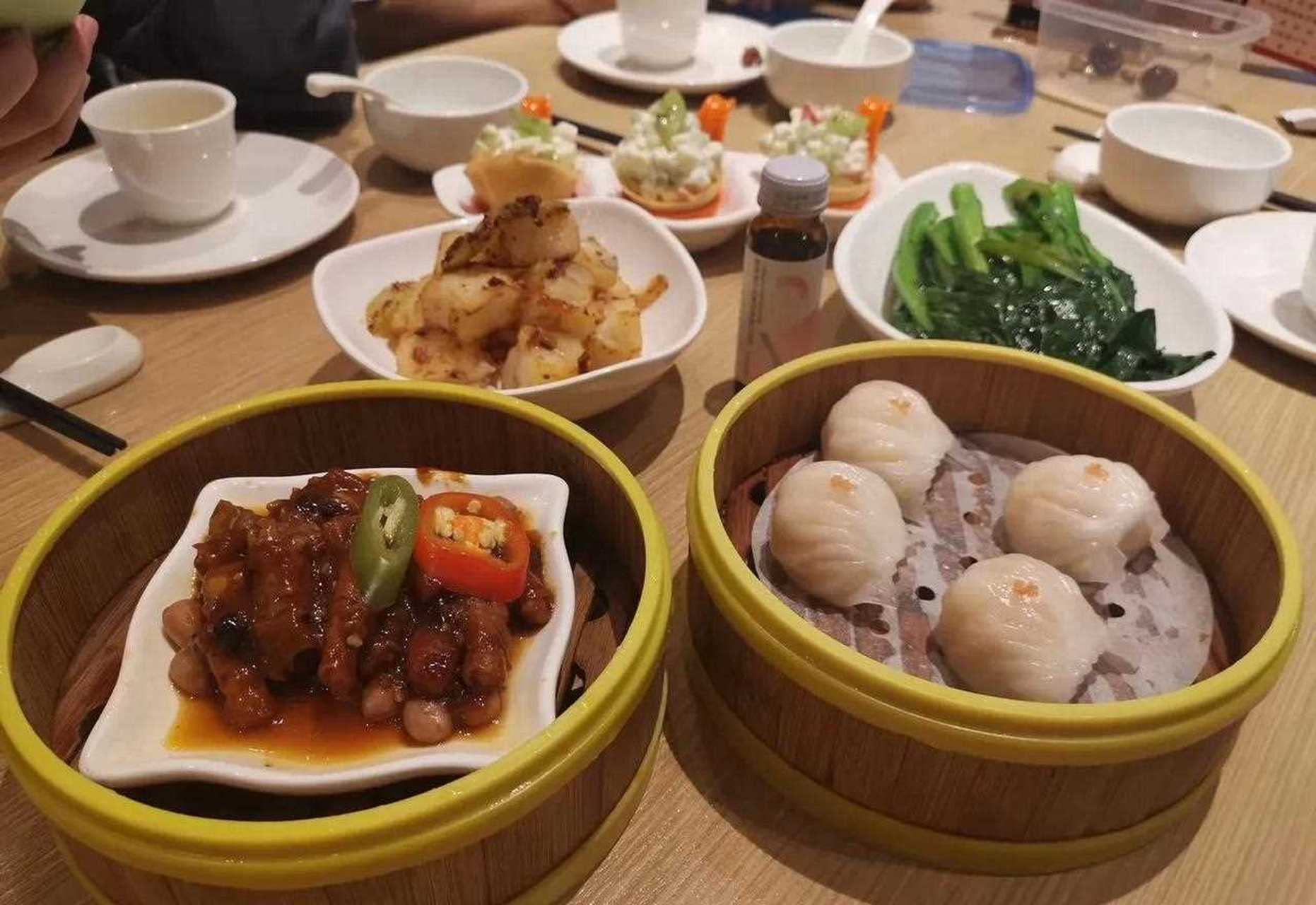 突然好怀念以前去广东出差, 那么多的下午茶,真是太美味了.