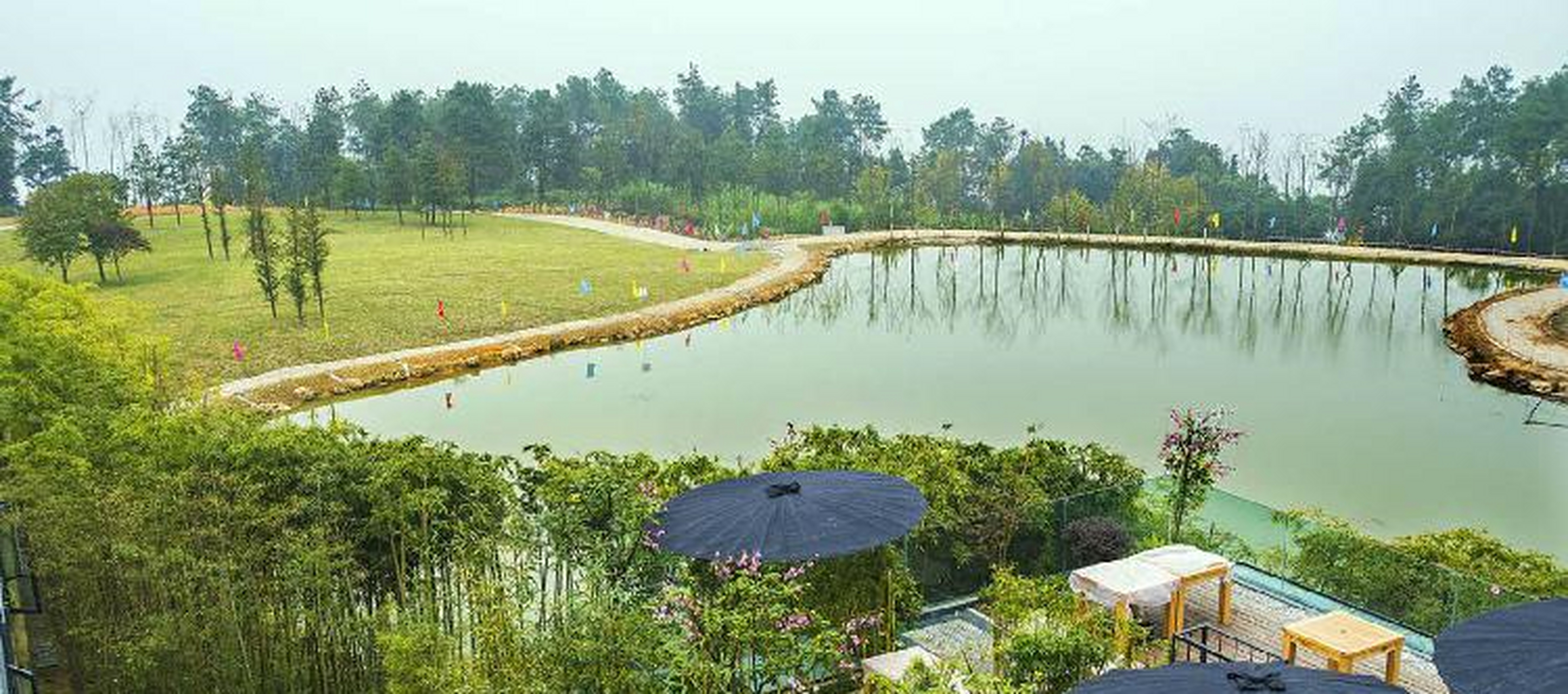 涪陵黄草山·十二居 同时,各类旅游产品丰富.