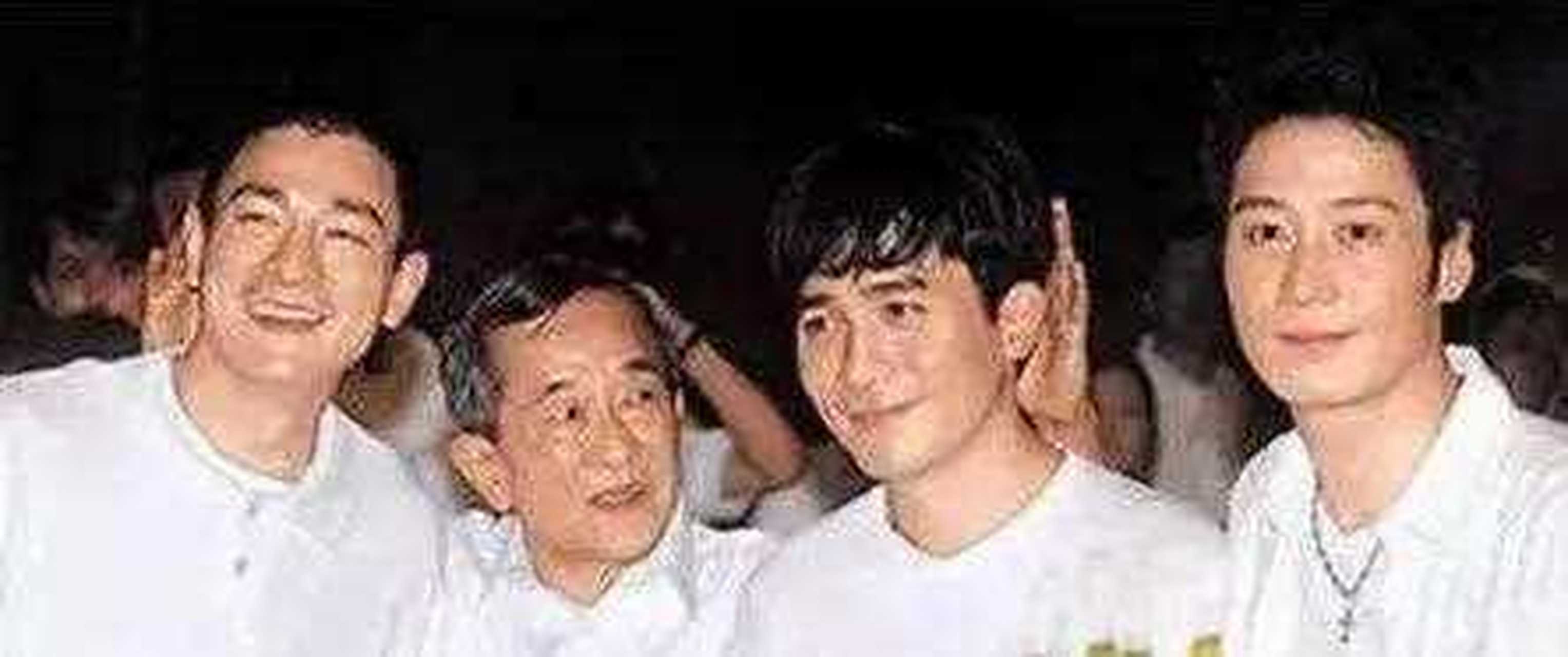 [嘘]  很多人不知道白龙王,但这位修单车的周钦南在香港娱乐圈地位颇